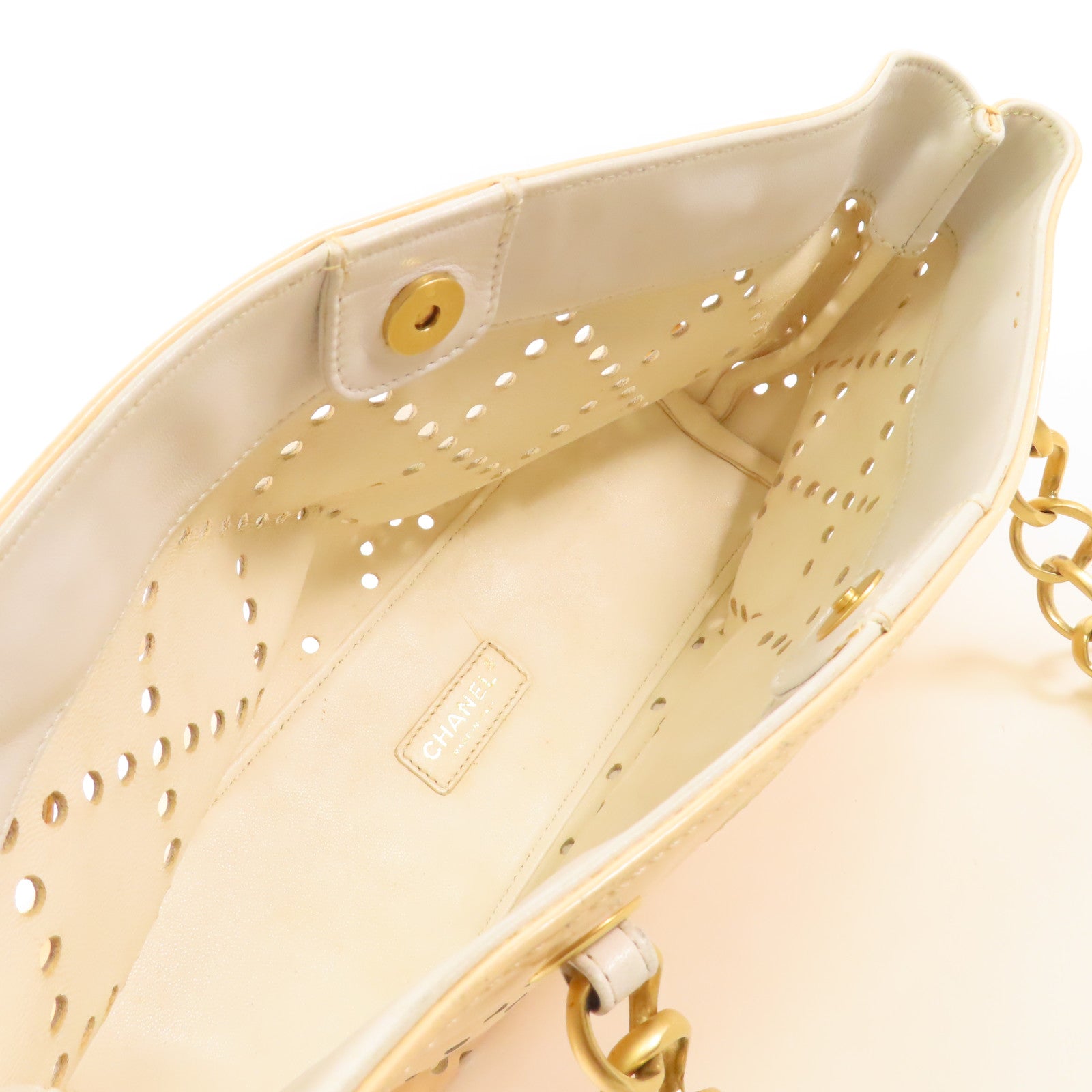 CHANEL PVC Hand Bag金扣手挽袋