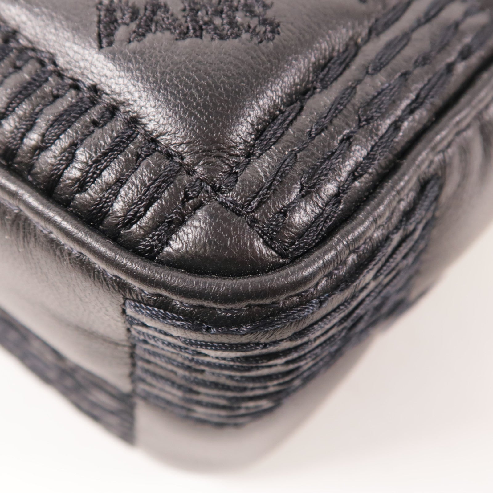 LOUIS VUITTON 羊皮皮革Troca PM金扣鏈帶肩背袋