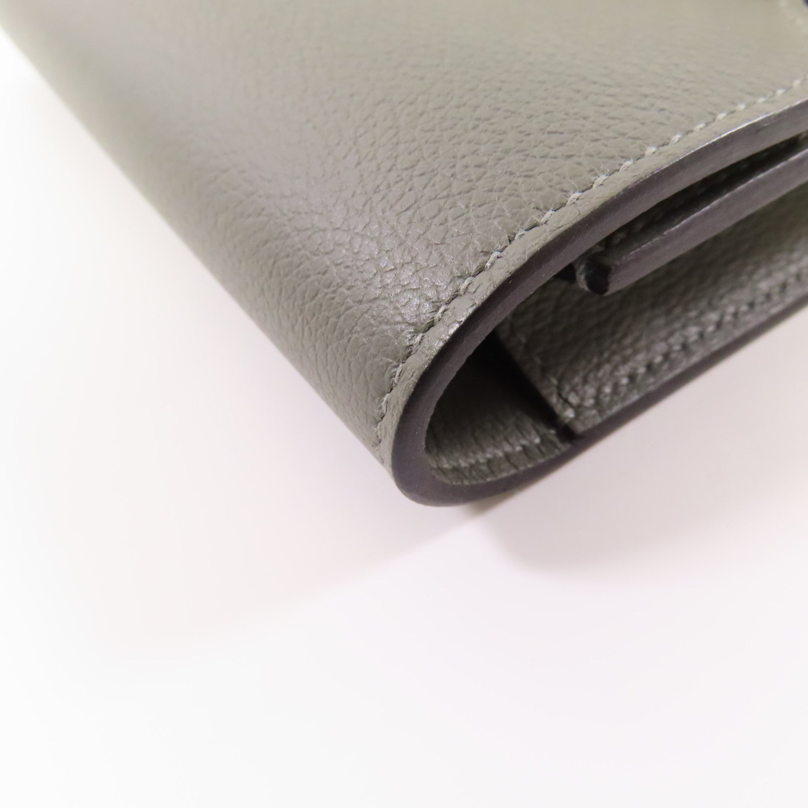 HERMES Evercolor皮革Roulis Slim金扣錢包Gris Meyer