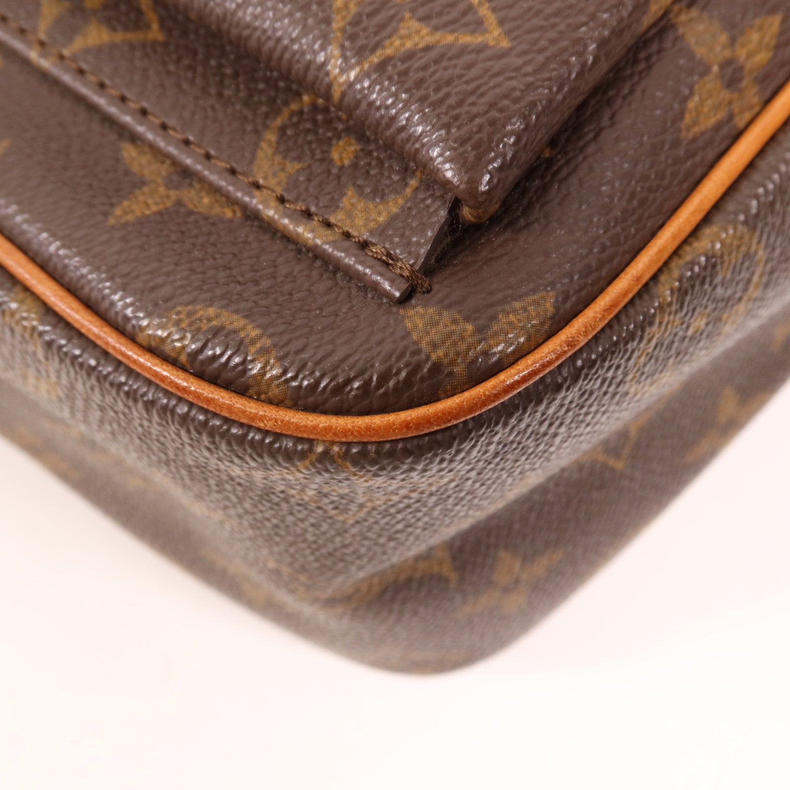LOUIS VUITTON Monogram Viva Cite GM金扣肩背袋