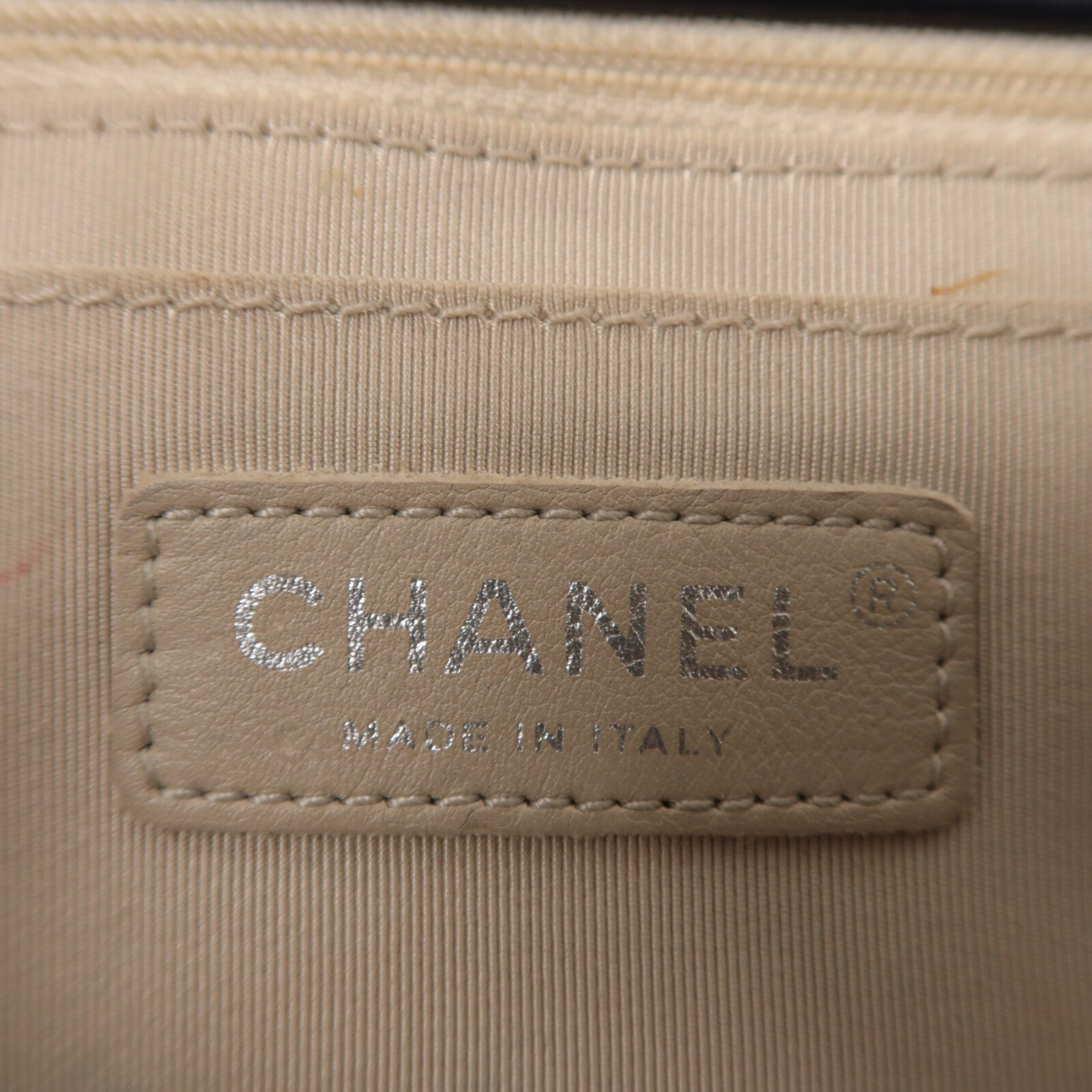 CHANEL 牛皮皮革Chain Shoulder鏈帶肩背袋