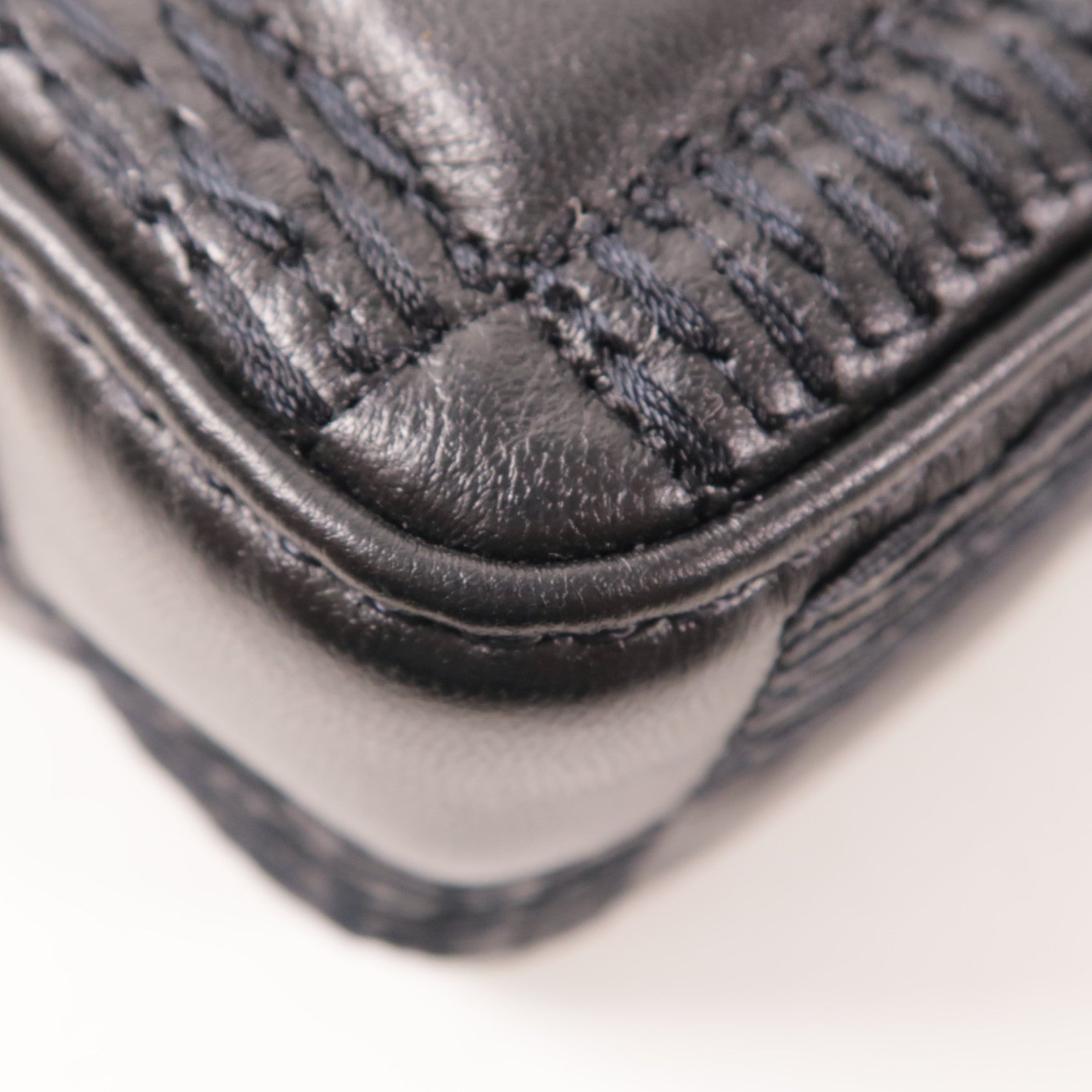 LOUIS VUITTON 羊皮皮革Troca PM金扣鏈帶肩背袋