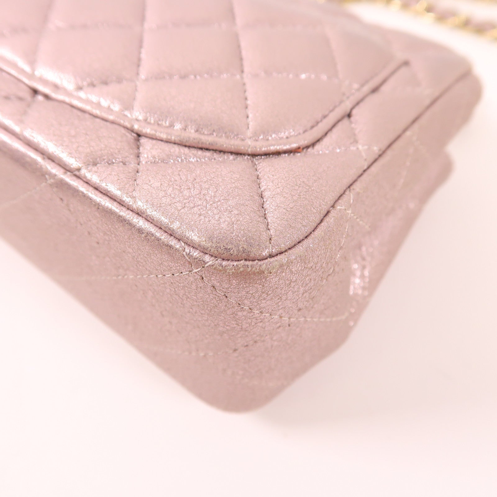 CHANEL 牛皮皮革Mini Classic 17金扣鏈帶肩背袋