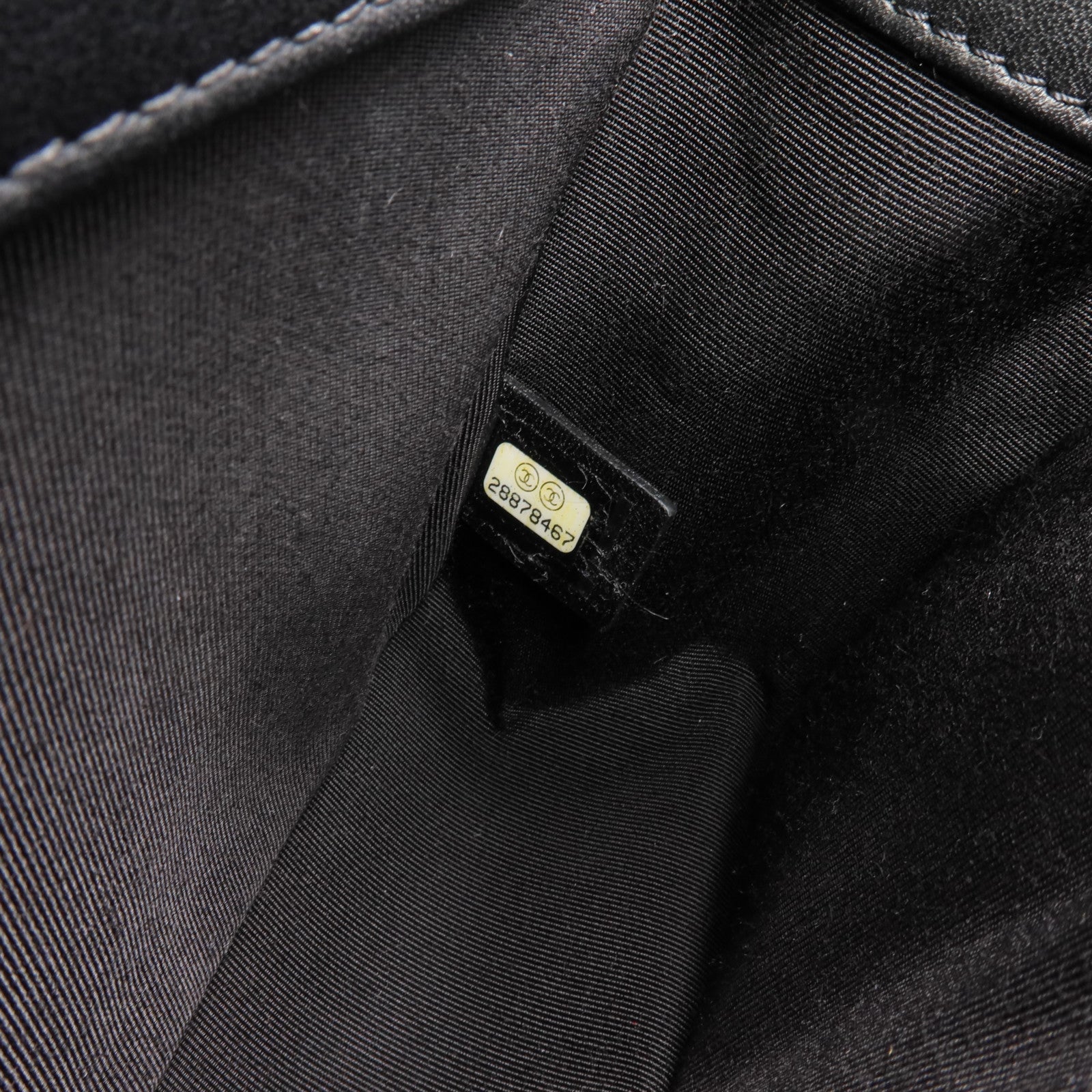 CHANEL 牛皮皮革Boy 25金扣鏈帶肩背袋