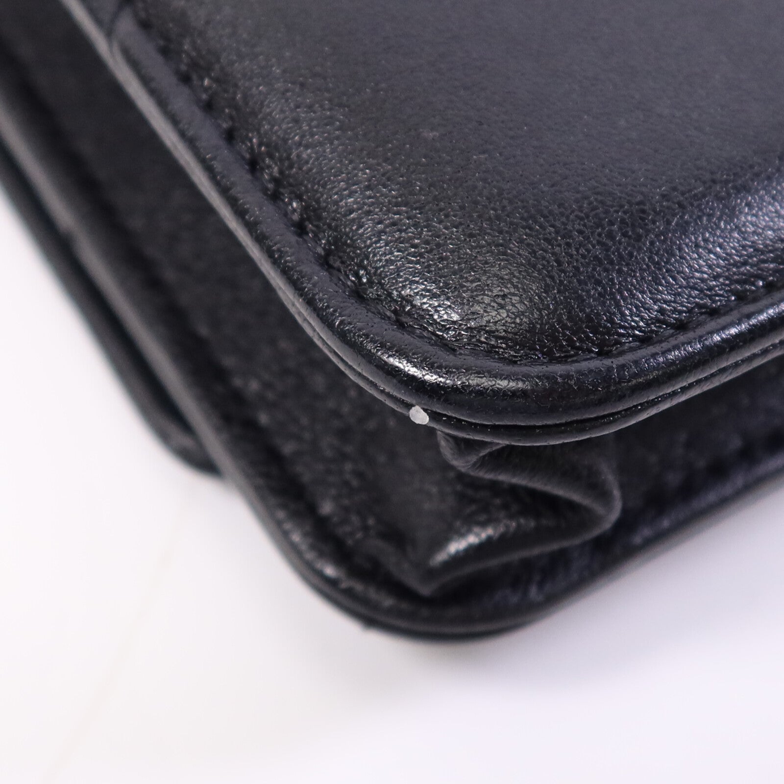 CHANEL 羊皮皮革Chanel 19 WOC金扣鏈帶肩背袋