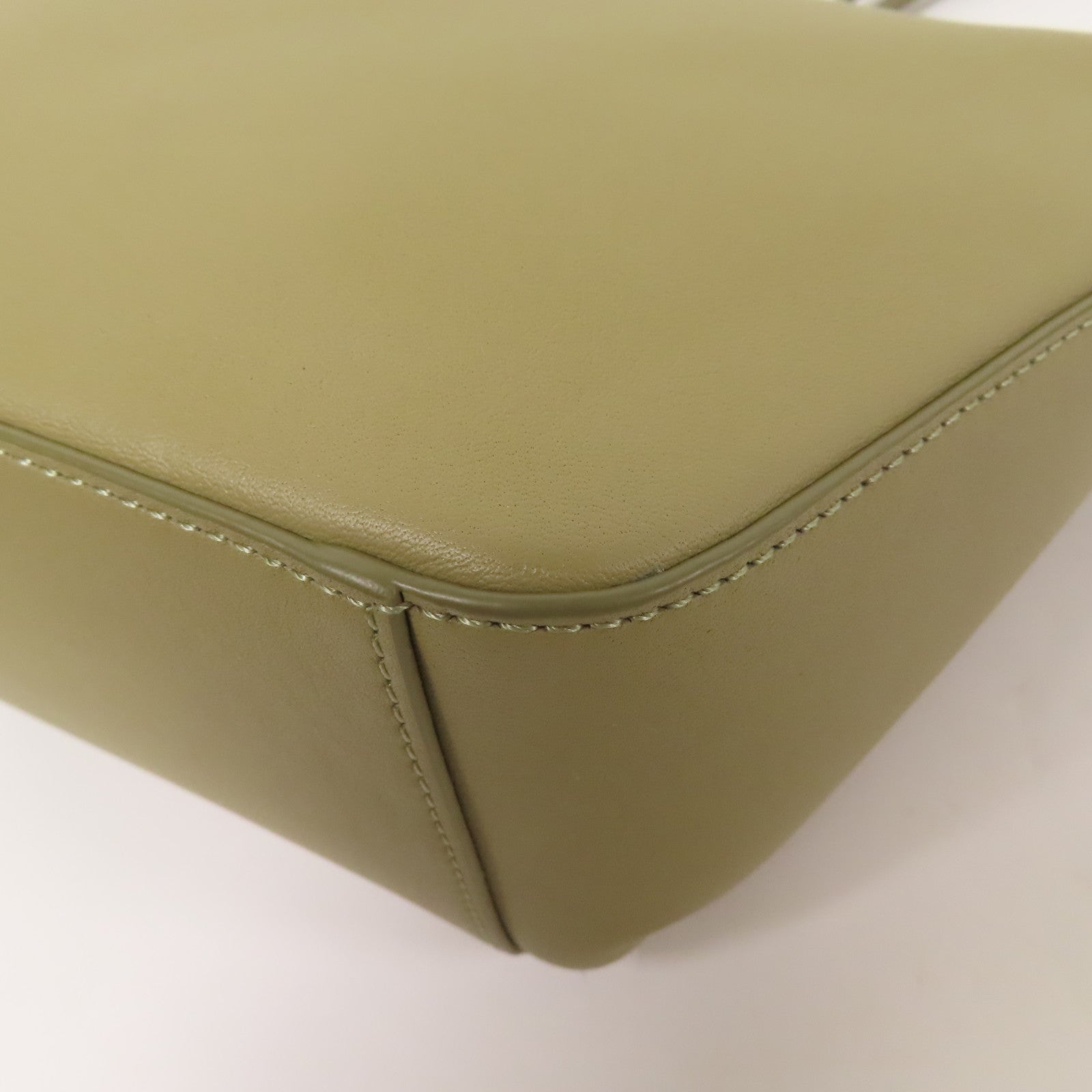 LOEWE 牛皮皮革Mini Hammock金扣手挽肩背兩用袋