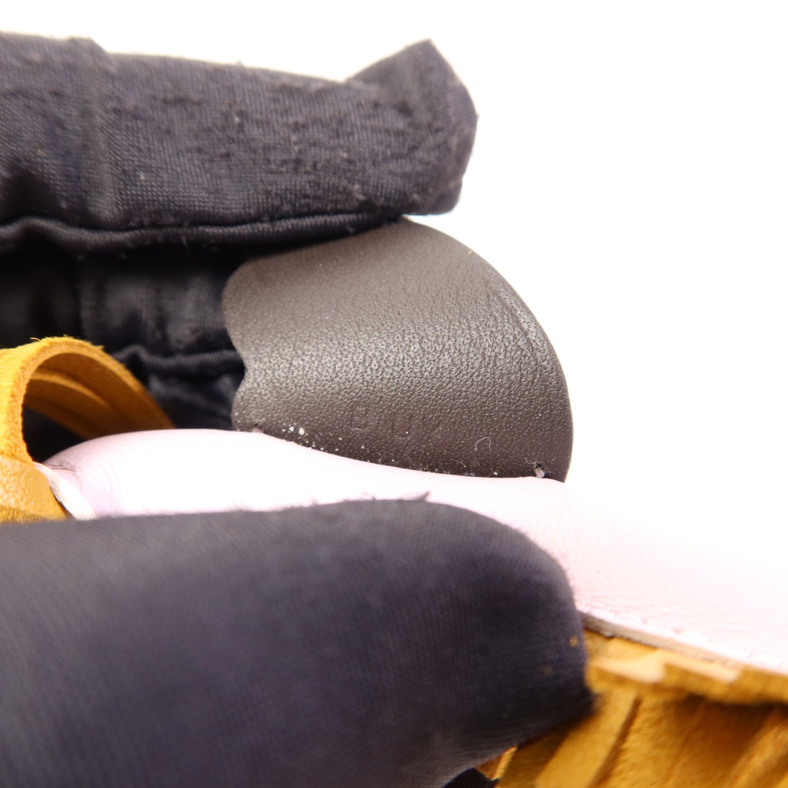 HERMES Milo皮革Rodeo Pegase PM掛飾Mauve Pale