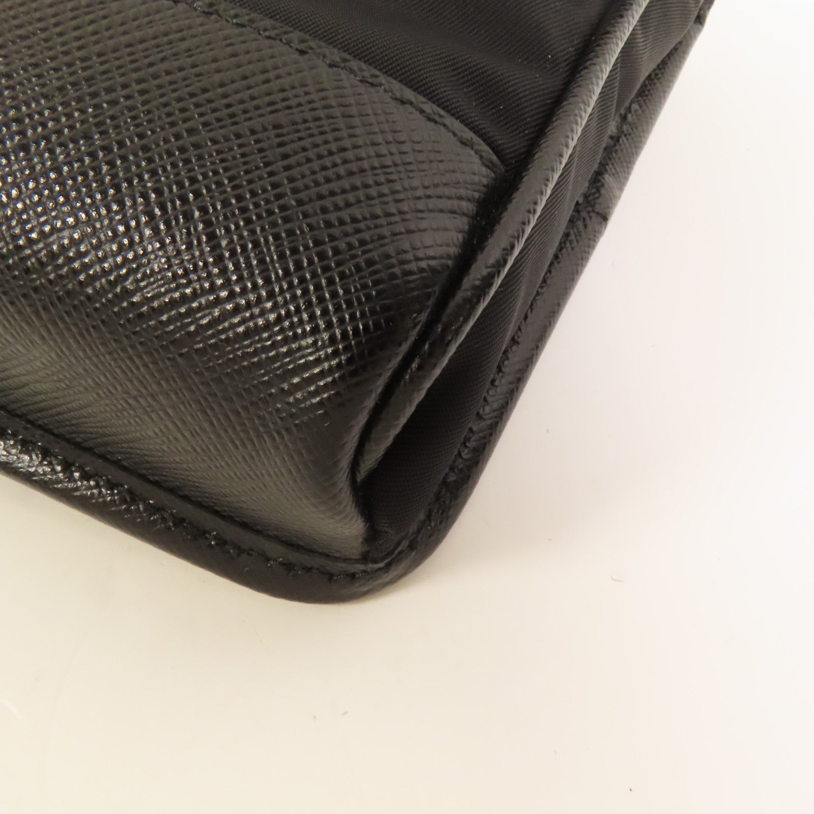 PRADA 尼龍Smartphone Case銀扣肩背袋