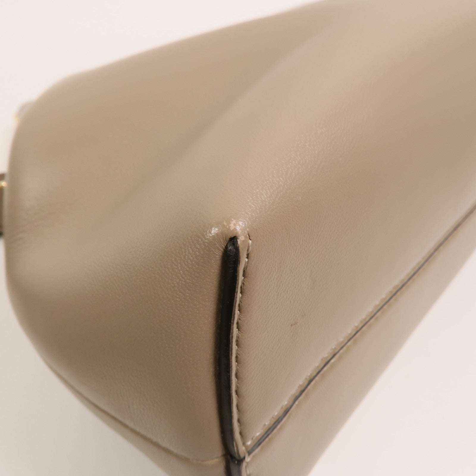FENDI 牛皮皮革First Medium肩背袋