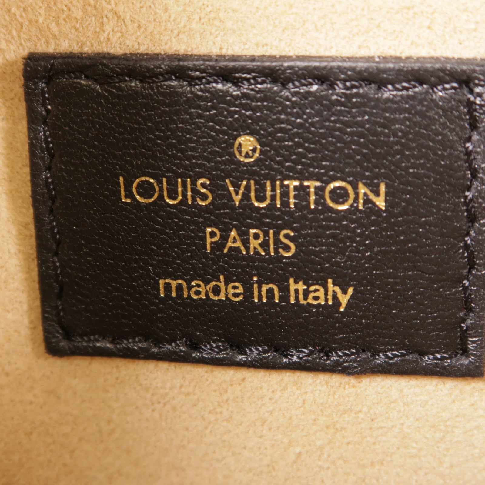 LOUIS VUITTON 羊皮皮革Troca PM金扣鏈帶肩背袋