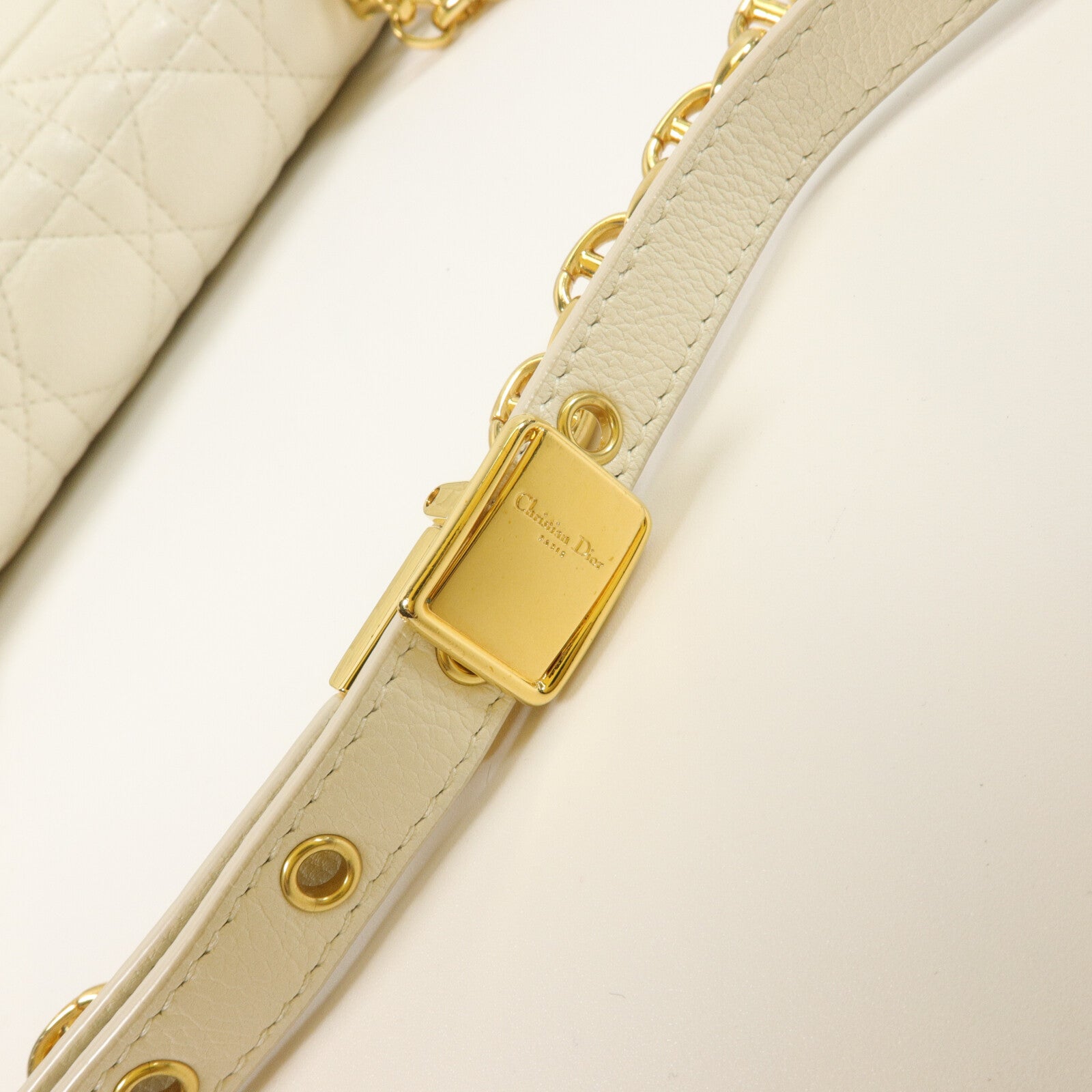 Dior 牛皮皮革Caro Medium鏈帶肩背袋