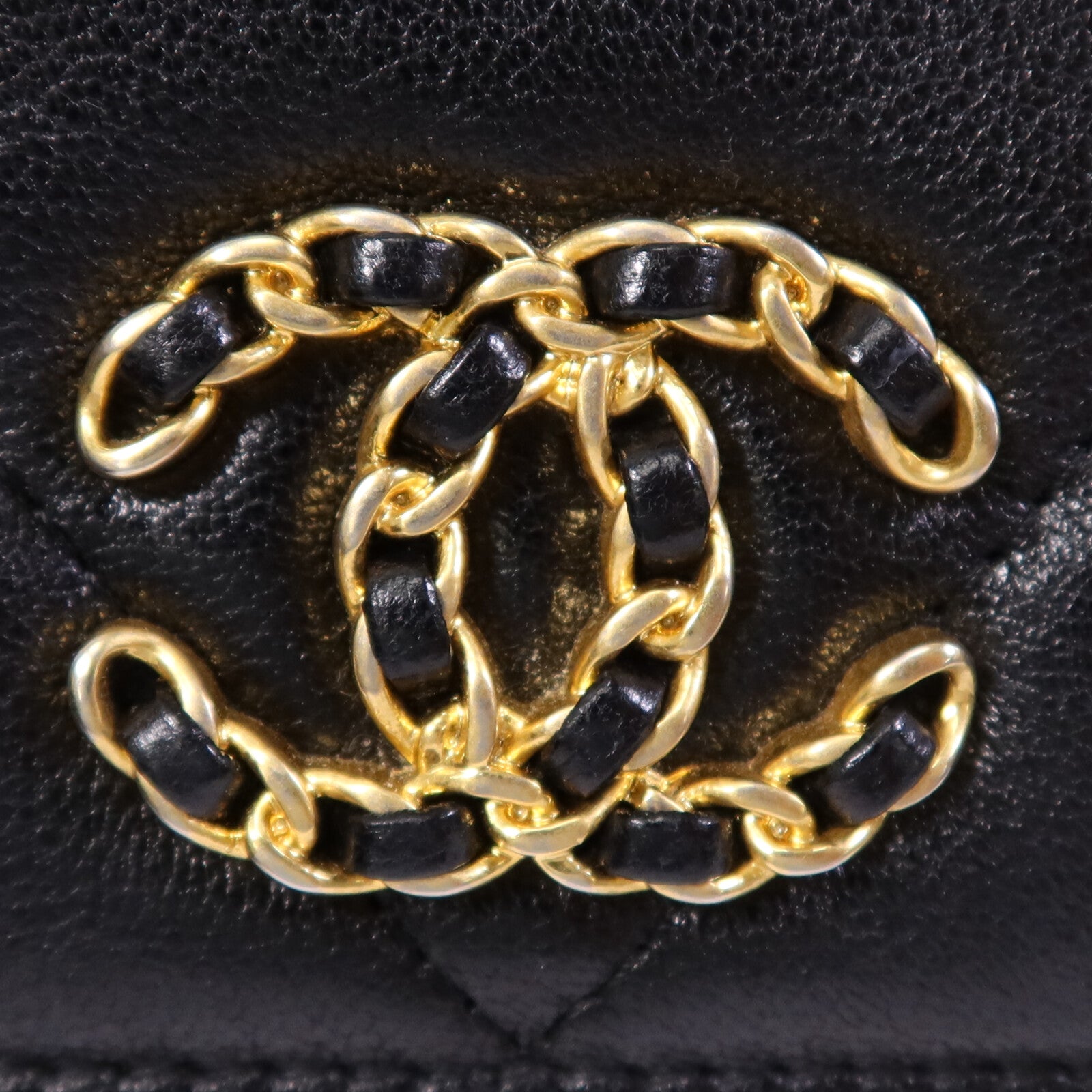 CHANEL 羊皮皮革Chanel 19 WOC金扣鏈帶肩背袋