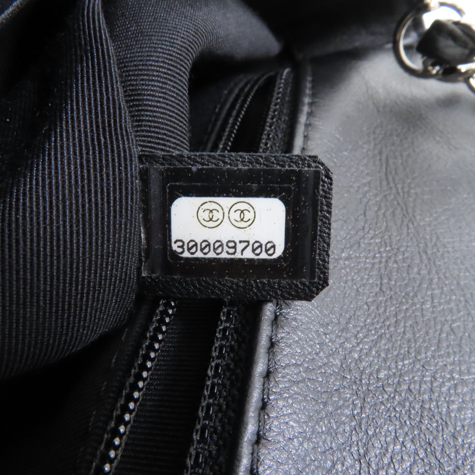 CHANEL 菱格皮革Chain Shoulder銀扣鏈帶肩背袋黑色