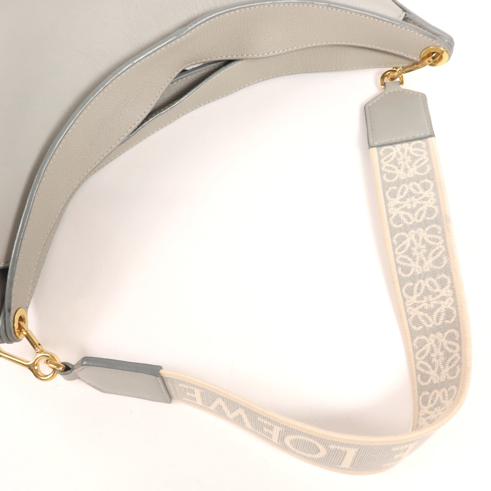 LOEWE 牛皮皮革Luna Hobo Shoulder Bag金扣肩背袋