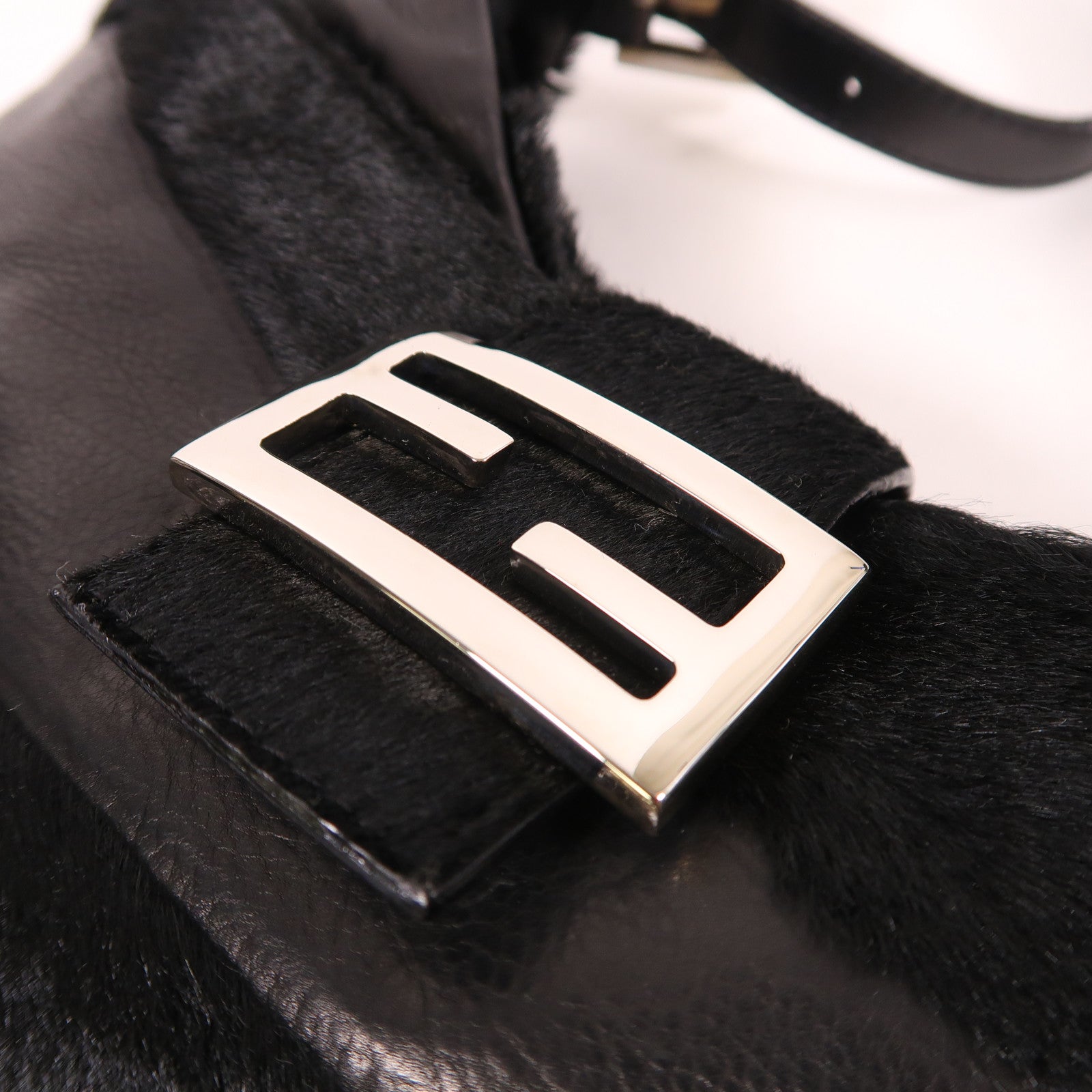 FENDI 馬毛/牛皮皮革Baguette銀扣肩背袋