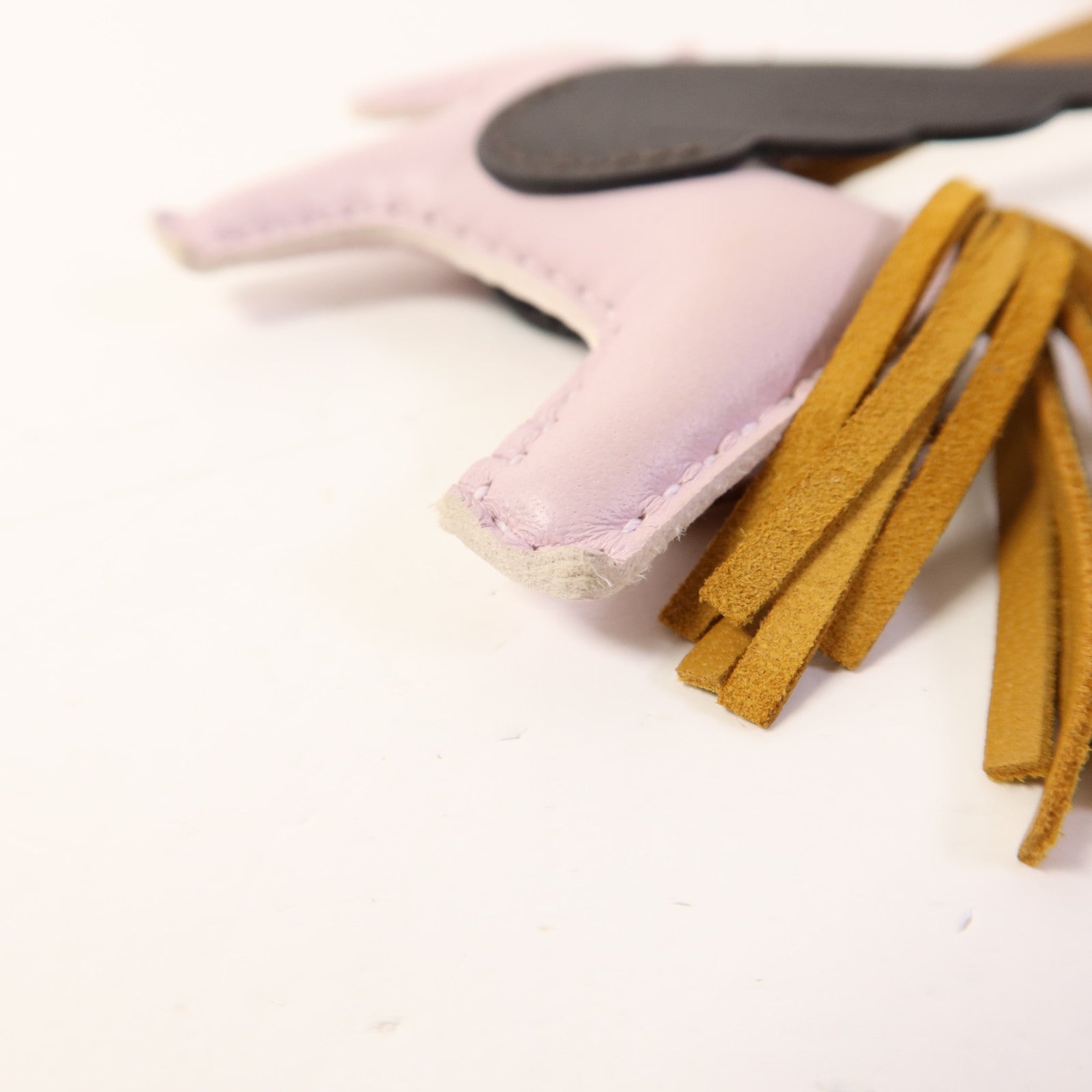 HERMES Milo皮革Rodeo Pegase PM掛飾Mauve Pale