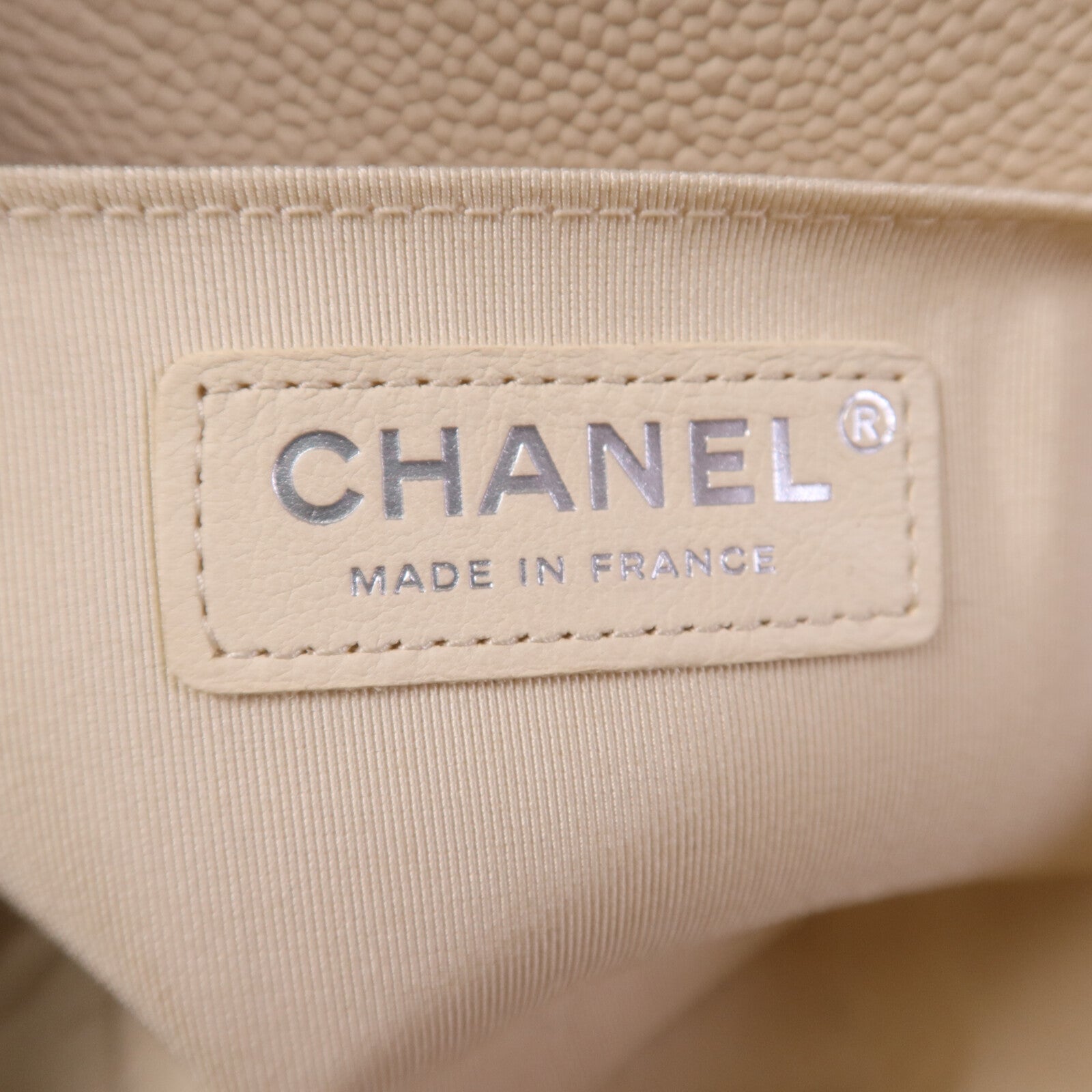 CHANEL 牛皮皮革Boy 25銀扣鏈帶肩背袋