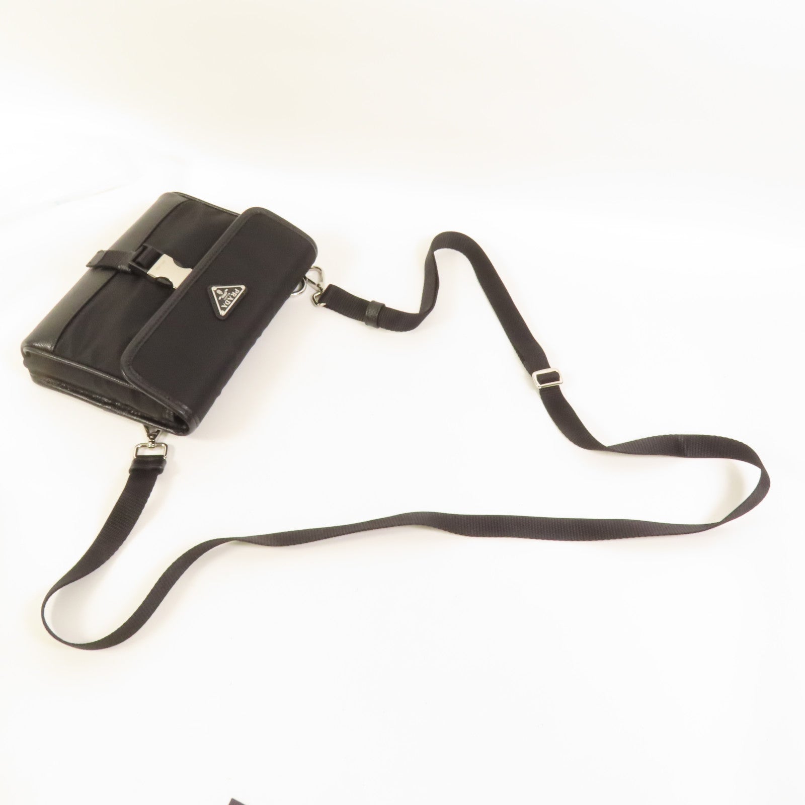 PRADA 尼龍Smartphone Case銀扣肩背袋