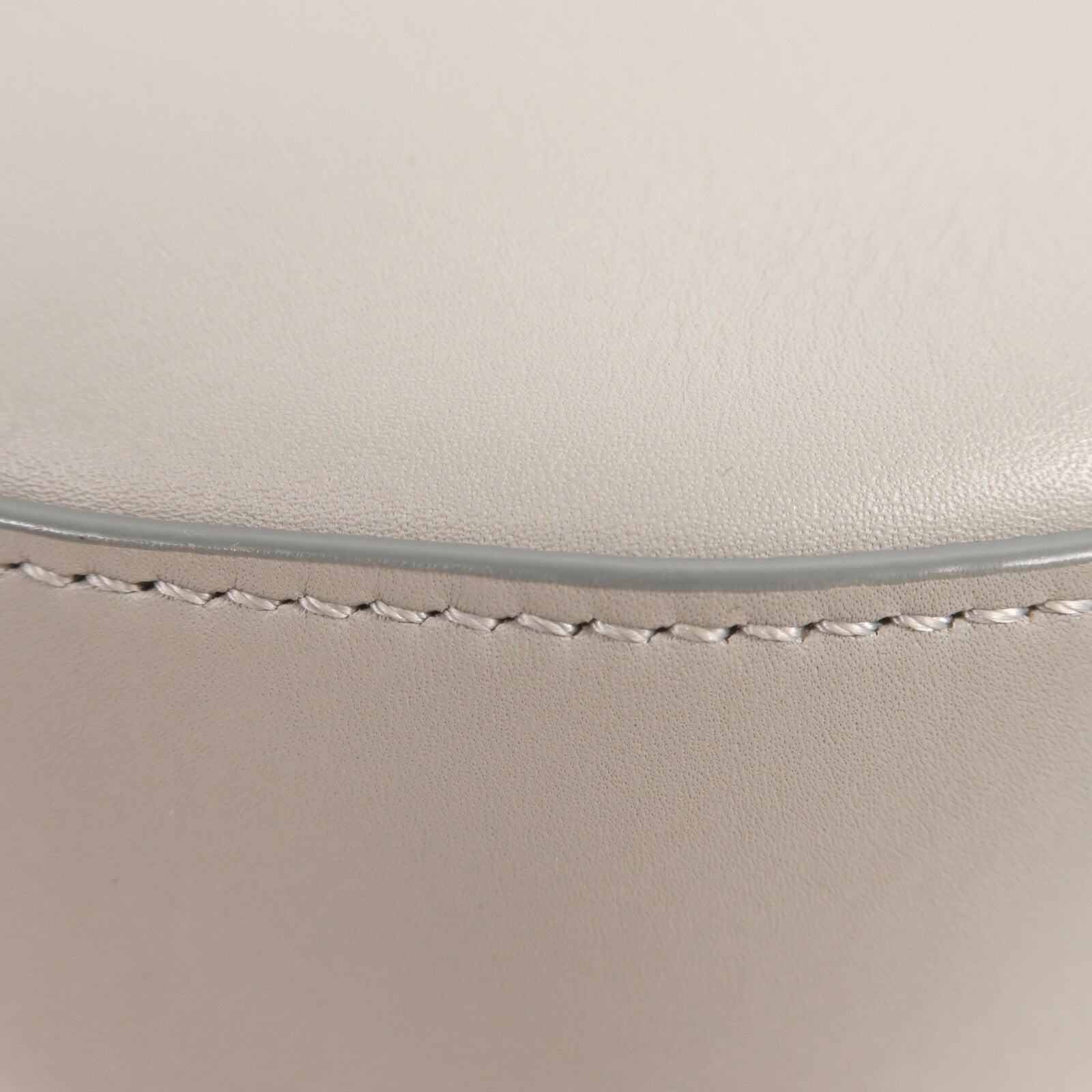 LOEWE 牛皮皮革Luna Hobo Shoulder Bag金扣肩背袋