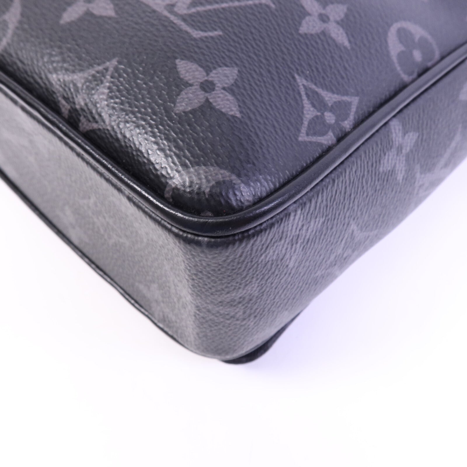 LOUIS VUITTON Monogram Eclipse District Pm銀扣肩背袋