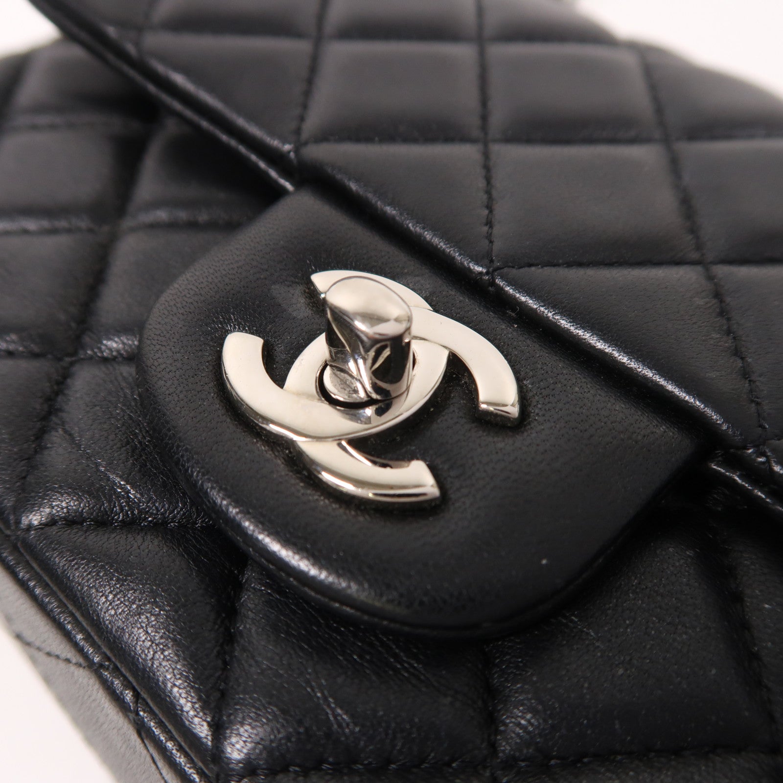 CHANEL 羊皮皮革Mini Classic 20銀扣鏈帶肩背袋