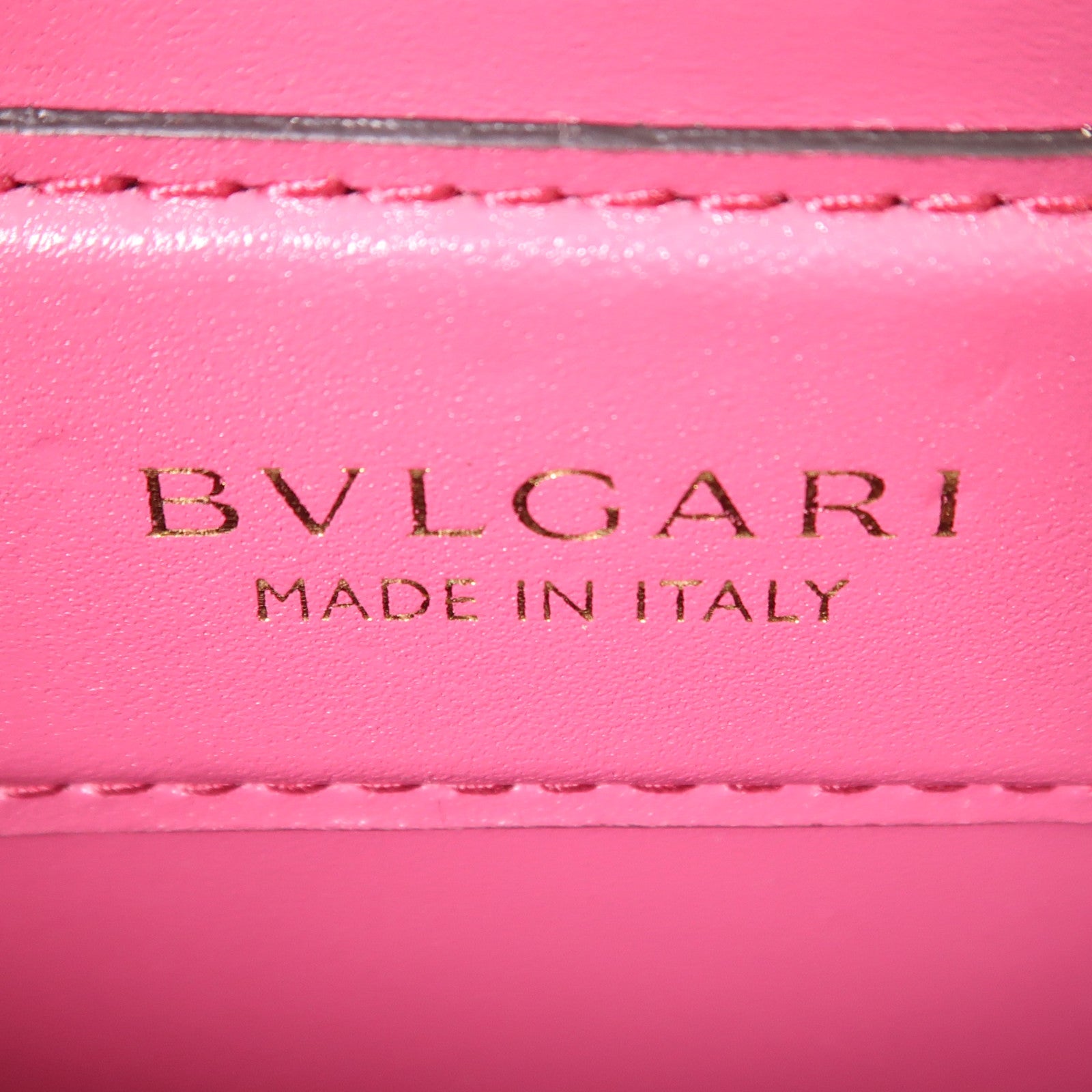 BVLGARI 牛皮皮革Serpenti Forever金扣肩背袋