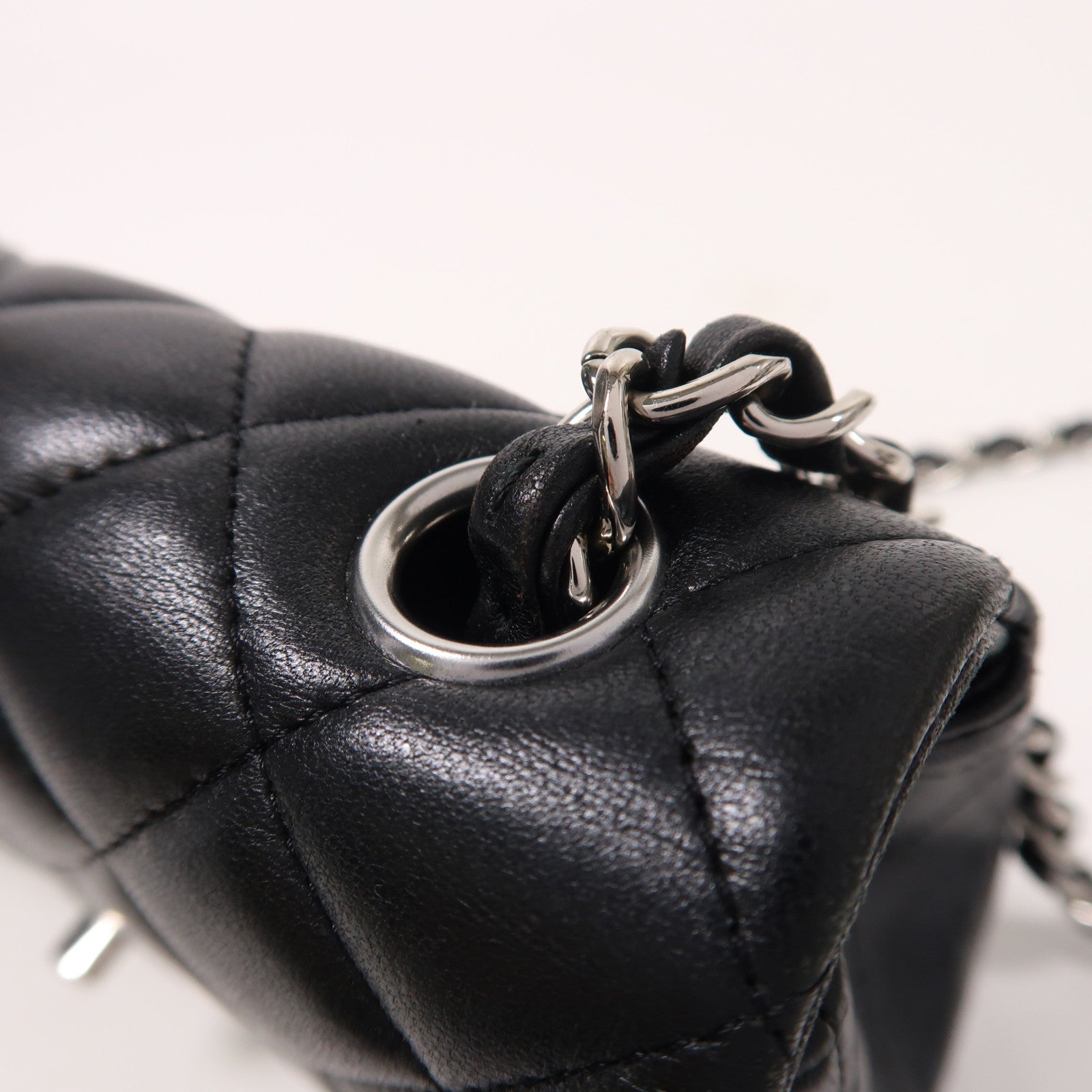 CHANEL 羊皮皮革Mini Classic 20銀扣鏈帶肩背袋