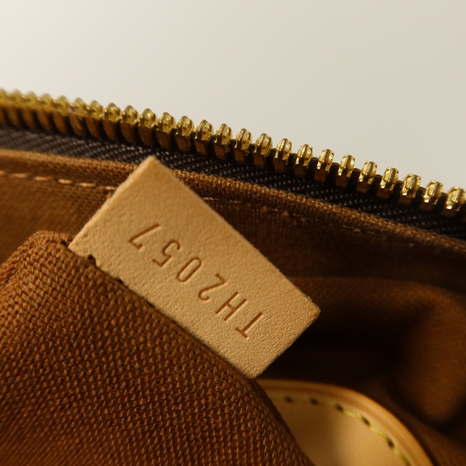 LOUIS VUITTON Monogram Carryall金扣手挽袋