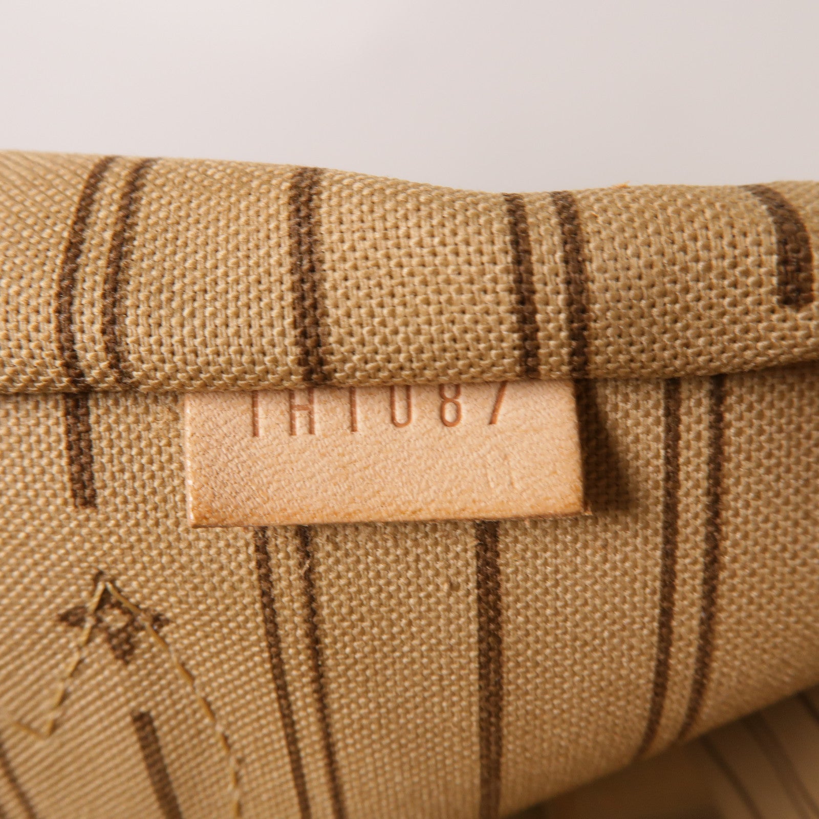 LOUIS VUITTON Monogram Neverfull GM金扣手挽袋棕色