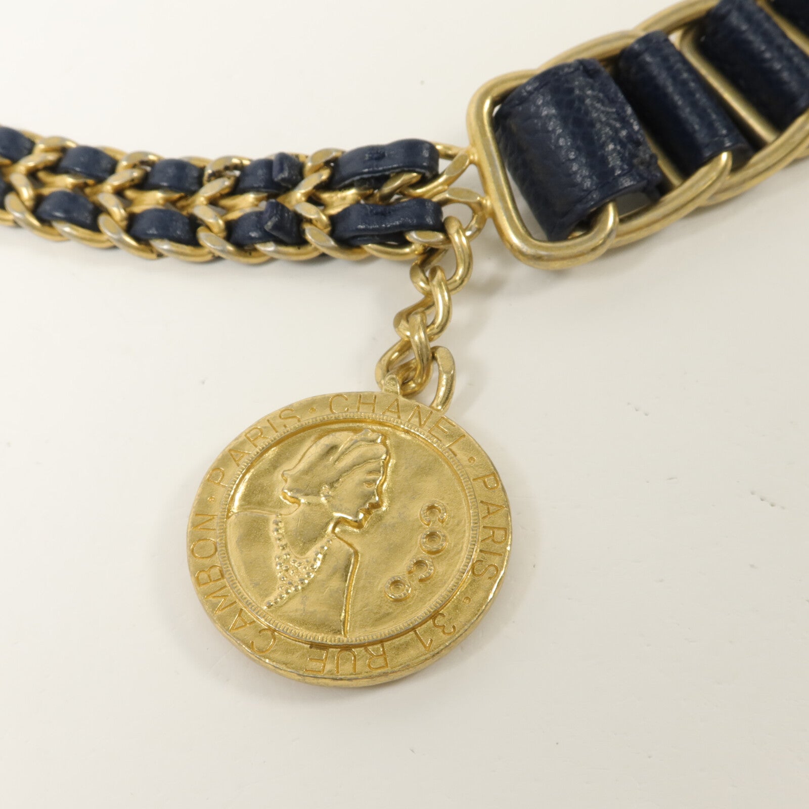 CHANEL 牛皮皮革Chain Shoulder鏈帶肩背袋