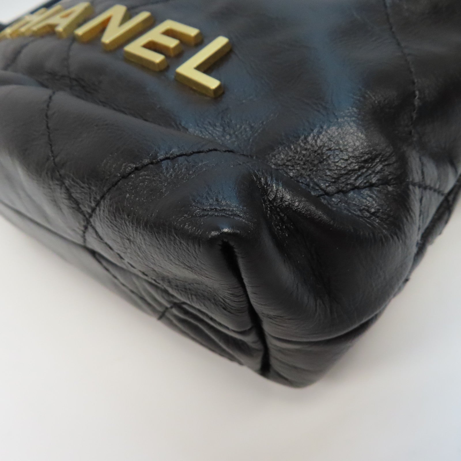 CHANEL 菱格牛皮皮革Chanel 22 Mini金扣肩背袋黑色