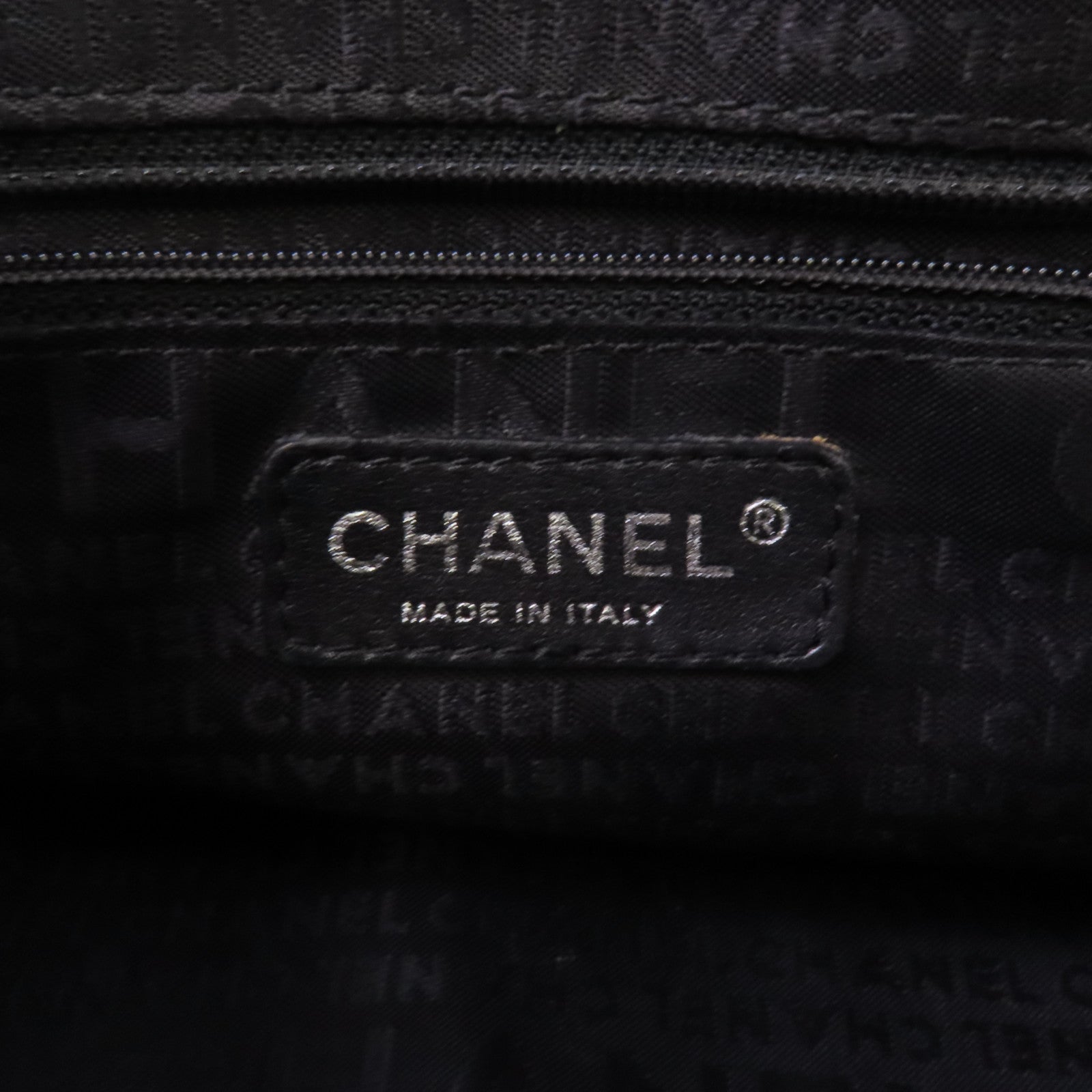 CHANEL 牛皮皮革Hand Bag銀扣手挽袋