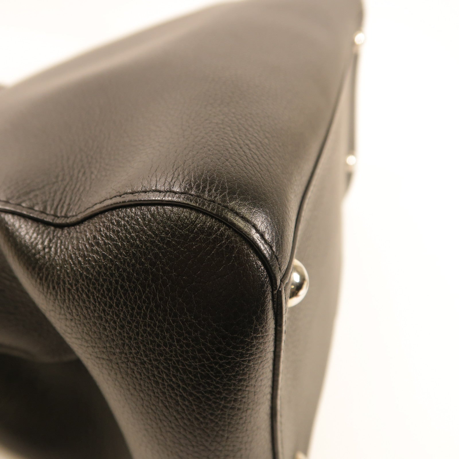 Delvaux 牛皮皮革Brillant MM金扣手挽肩背兩用袋黑色