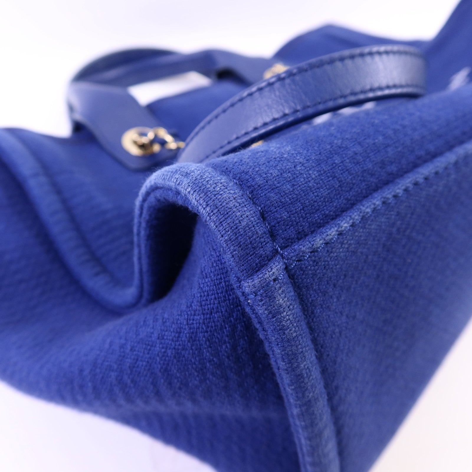 CHANEL 帆布Deauville Tote with Pouch金扣手挽肩背兩用袋