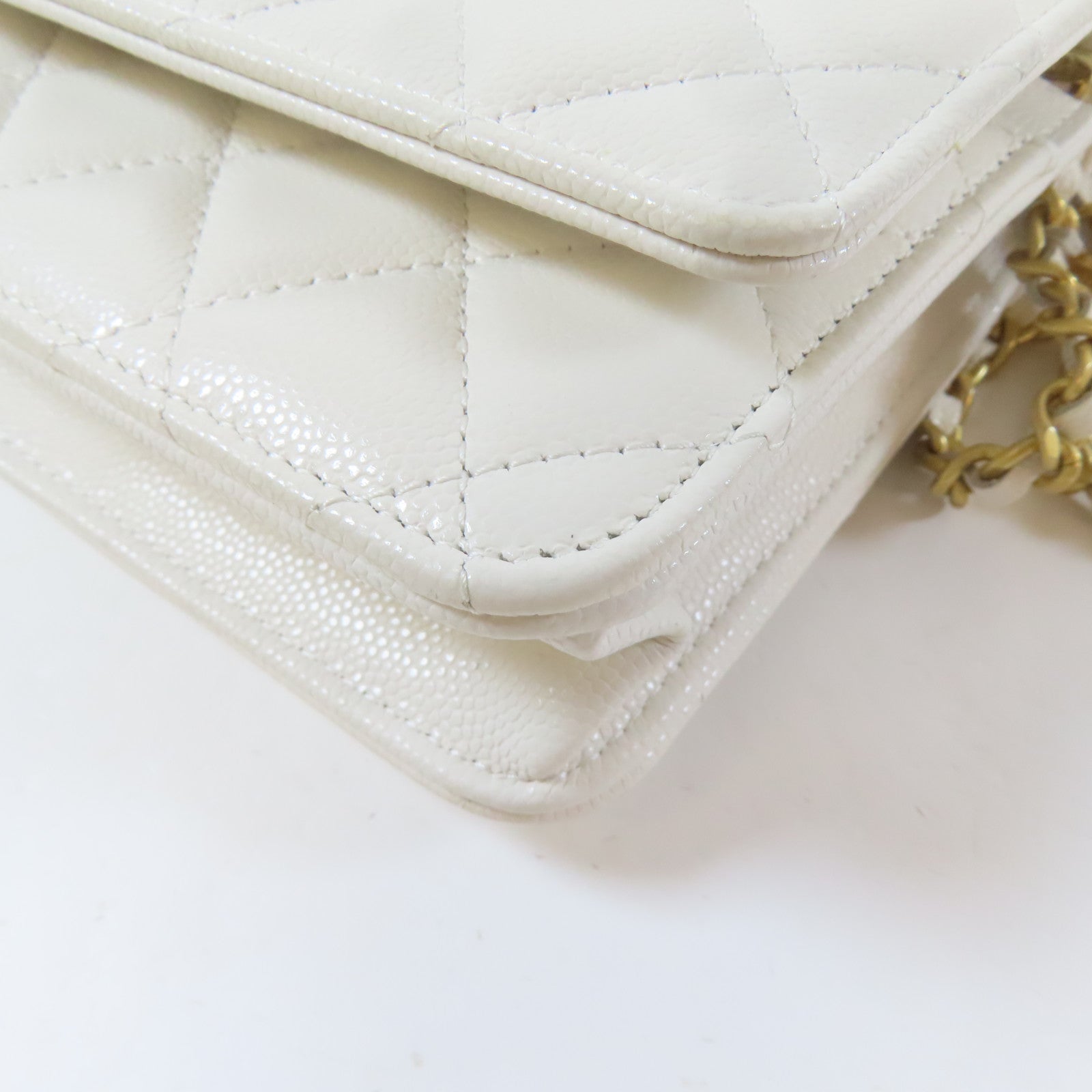 CHANEL 菱格Caviar皮革Gold Coin Chain WOC金扣鏈帶肩背袋白色