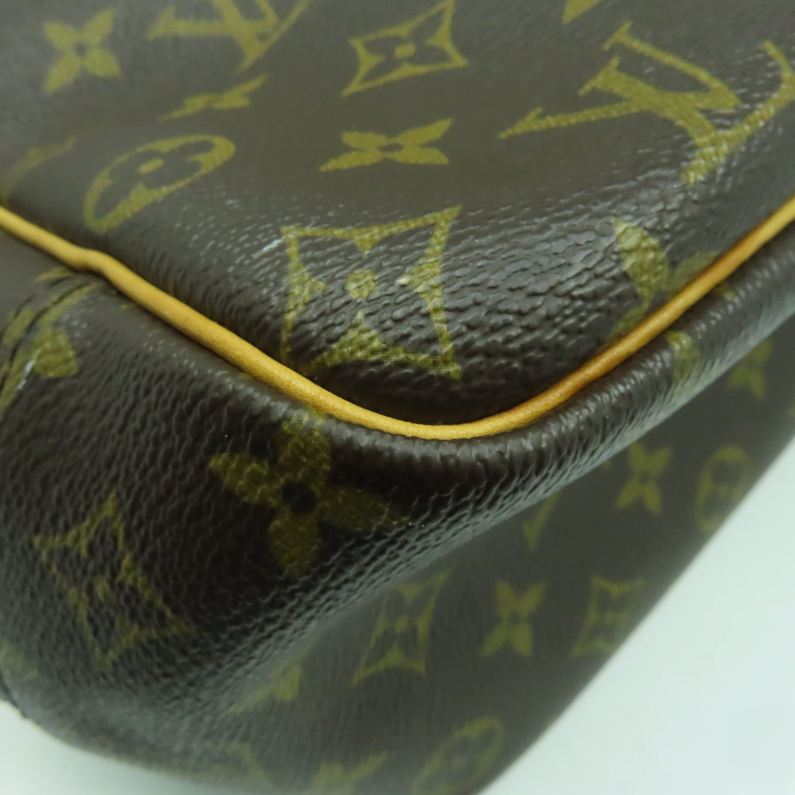 LOUIS VUITTON 【清倉大減價】Monogram Trouville金扣手挽袋啡色