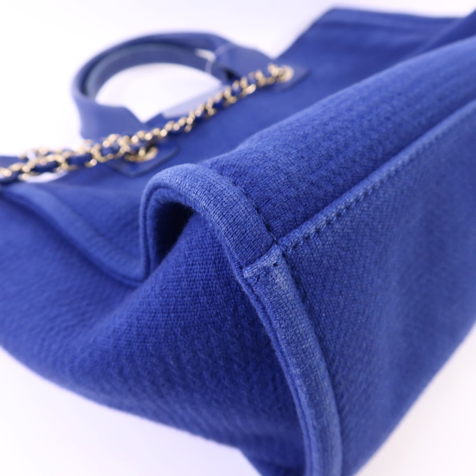 CHANEL 帆布Deauville Tote with Pouch金扣手挽肩背兩用袋