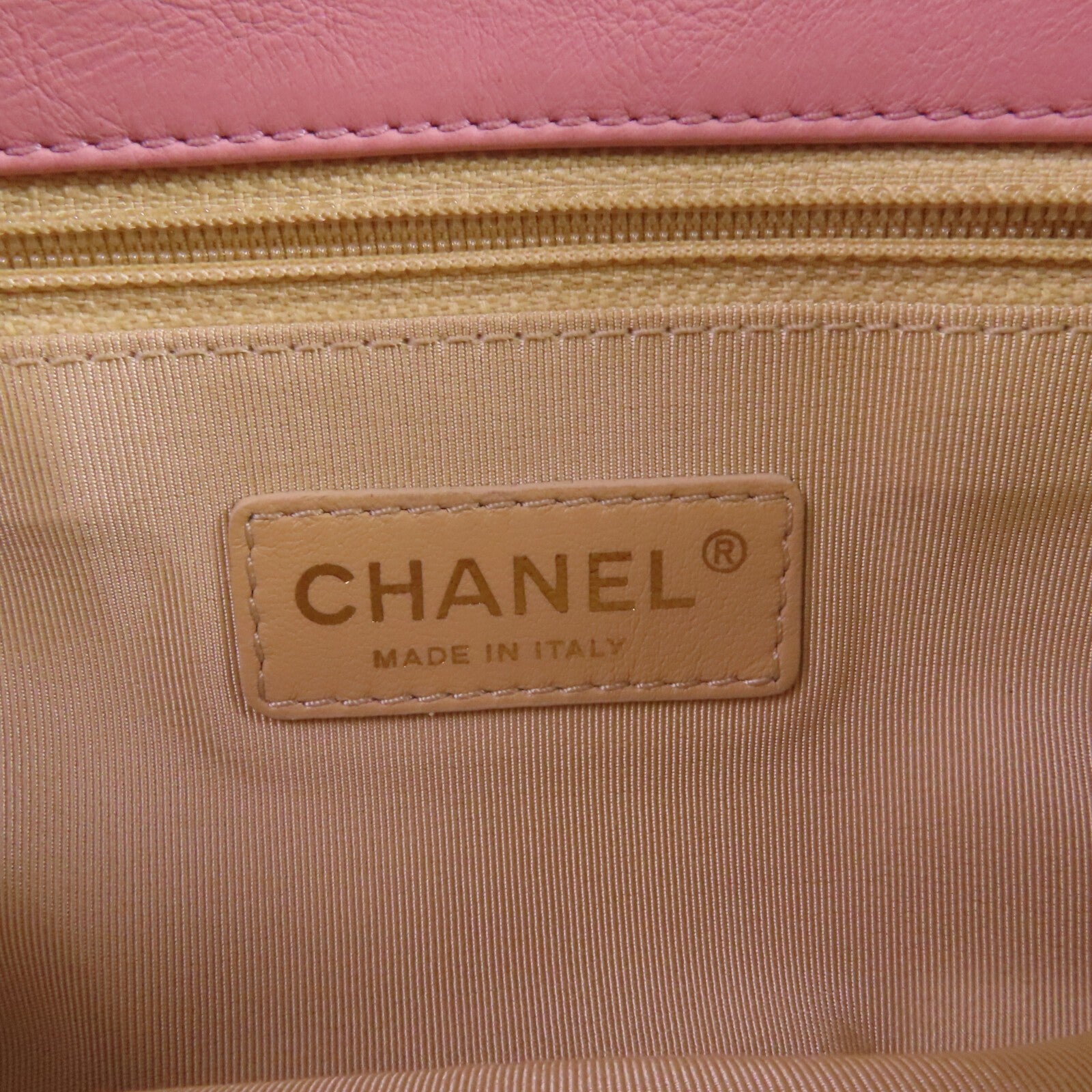 CHANEL 牛皮皮革Chain Shoulder金扣鏈帶肩背袋