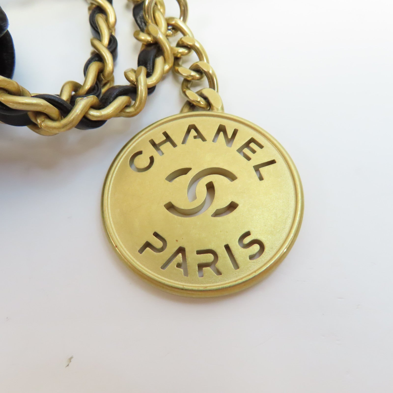 CHANEL 菱格牛皮皮革Chanel 22 Mini金扣肩背袋黑色