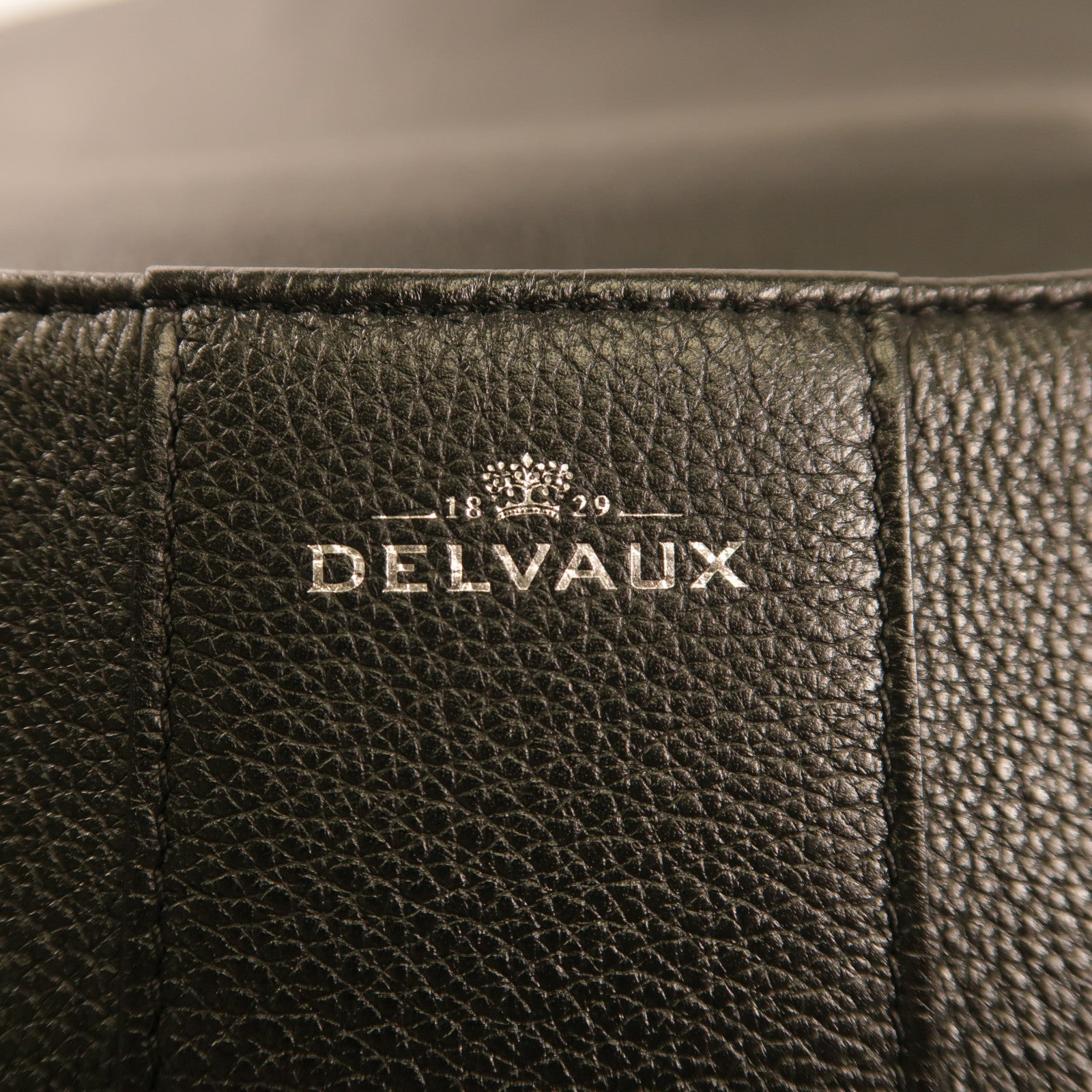 Delvaux 牛皮皮革Brillant MM金扣手挽肩背兩用袋黑色