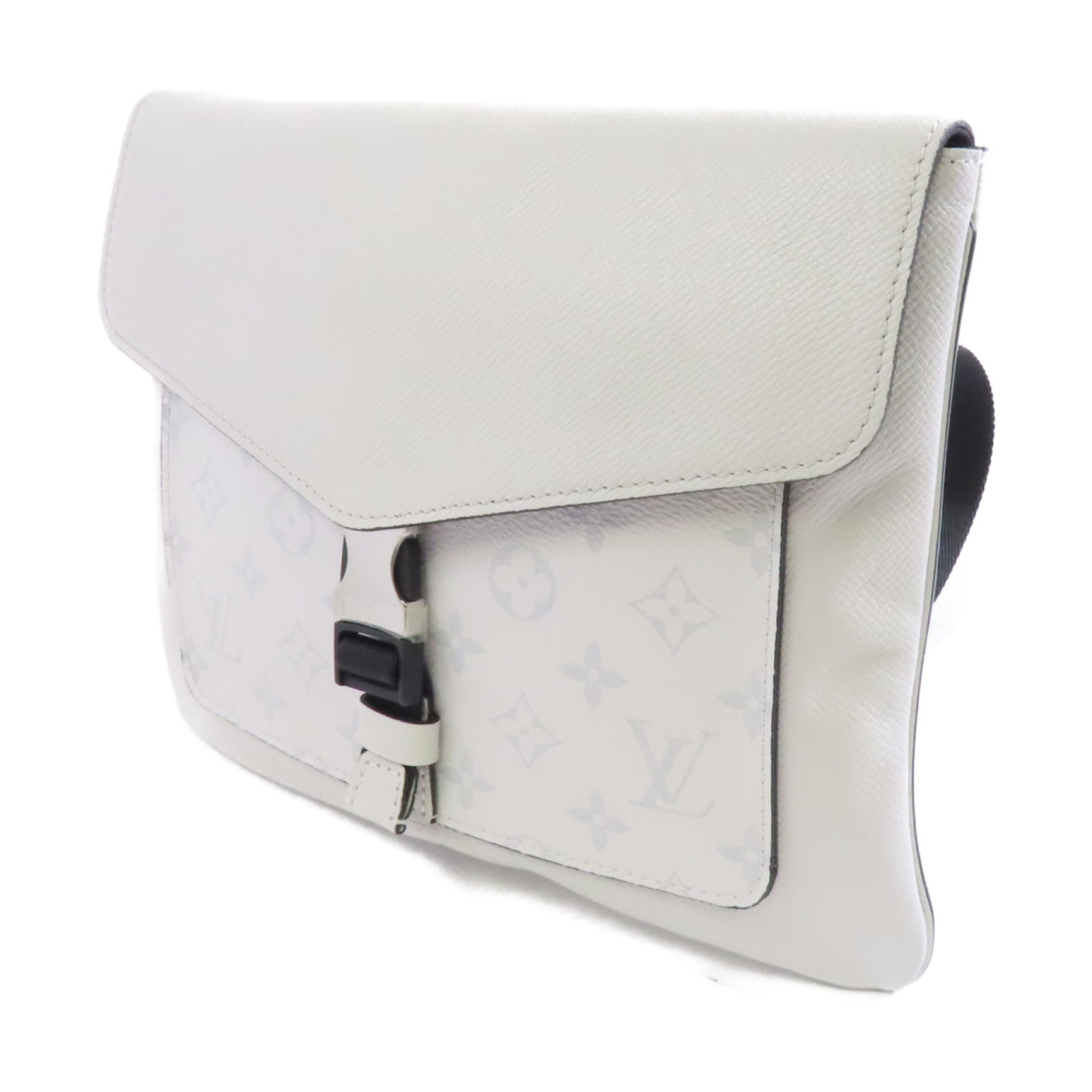 LOUIS VUITTON Monogram Eclipse Outdoor Flap Messenger銀扣肩背袋白色