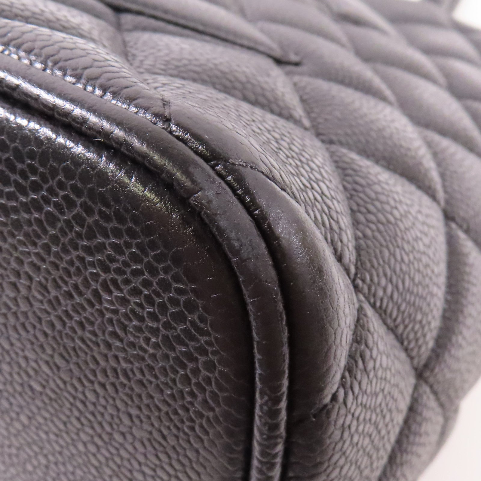CHANEL 牛皮皮革Medallion Tote Bag金扣手挽袋