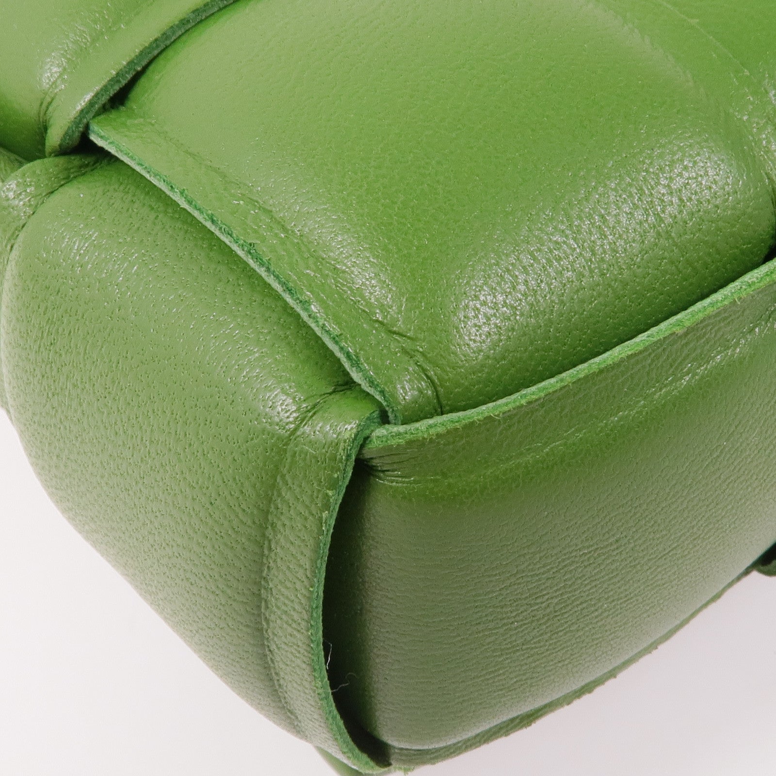 BOTTEGA VENETA 【激減優惠】羊皮皮革Padded Cassette Teen金扣肩背袋