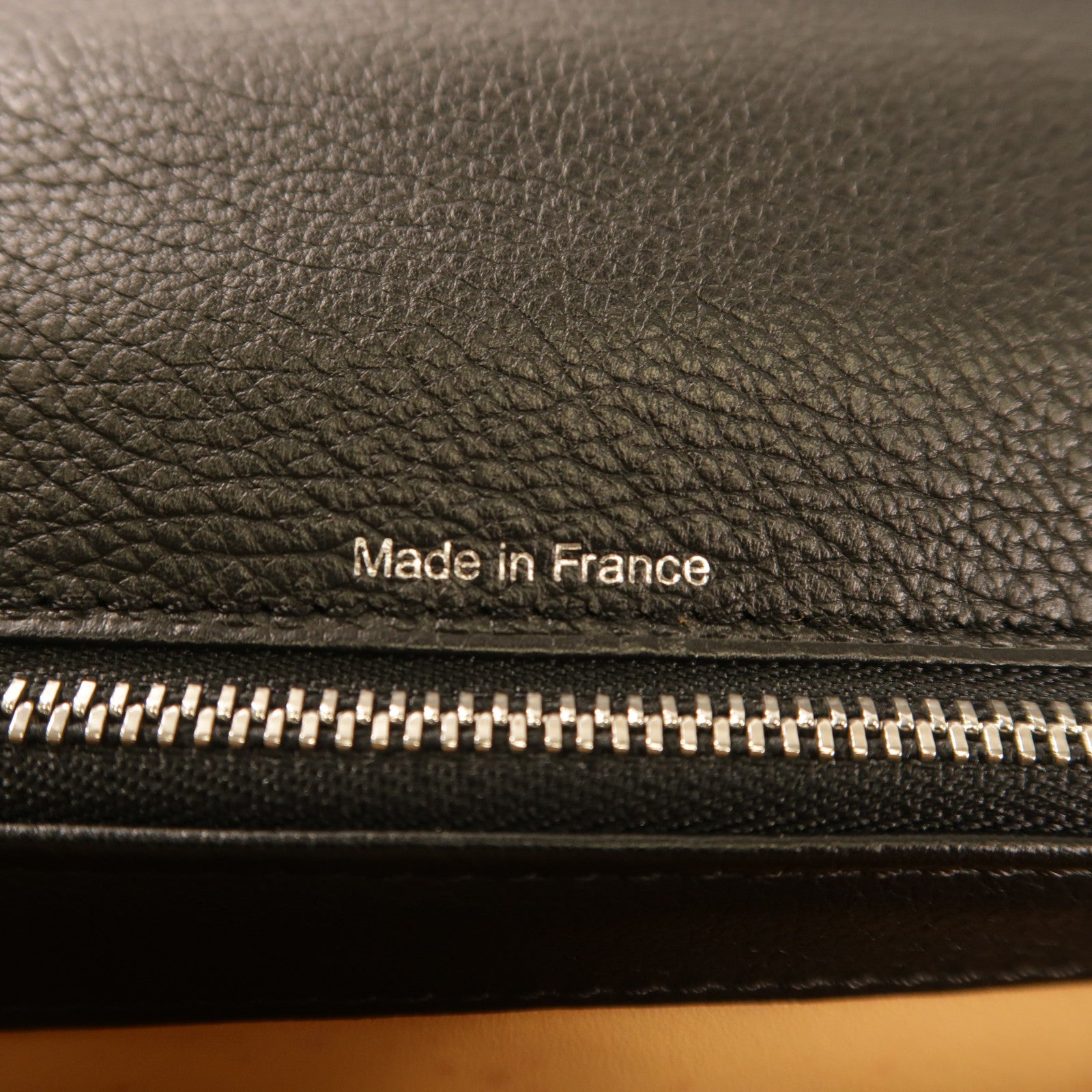 Delvaux 牛皮皮革Brillant MM金扣手挽肩背兩用袋黑色