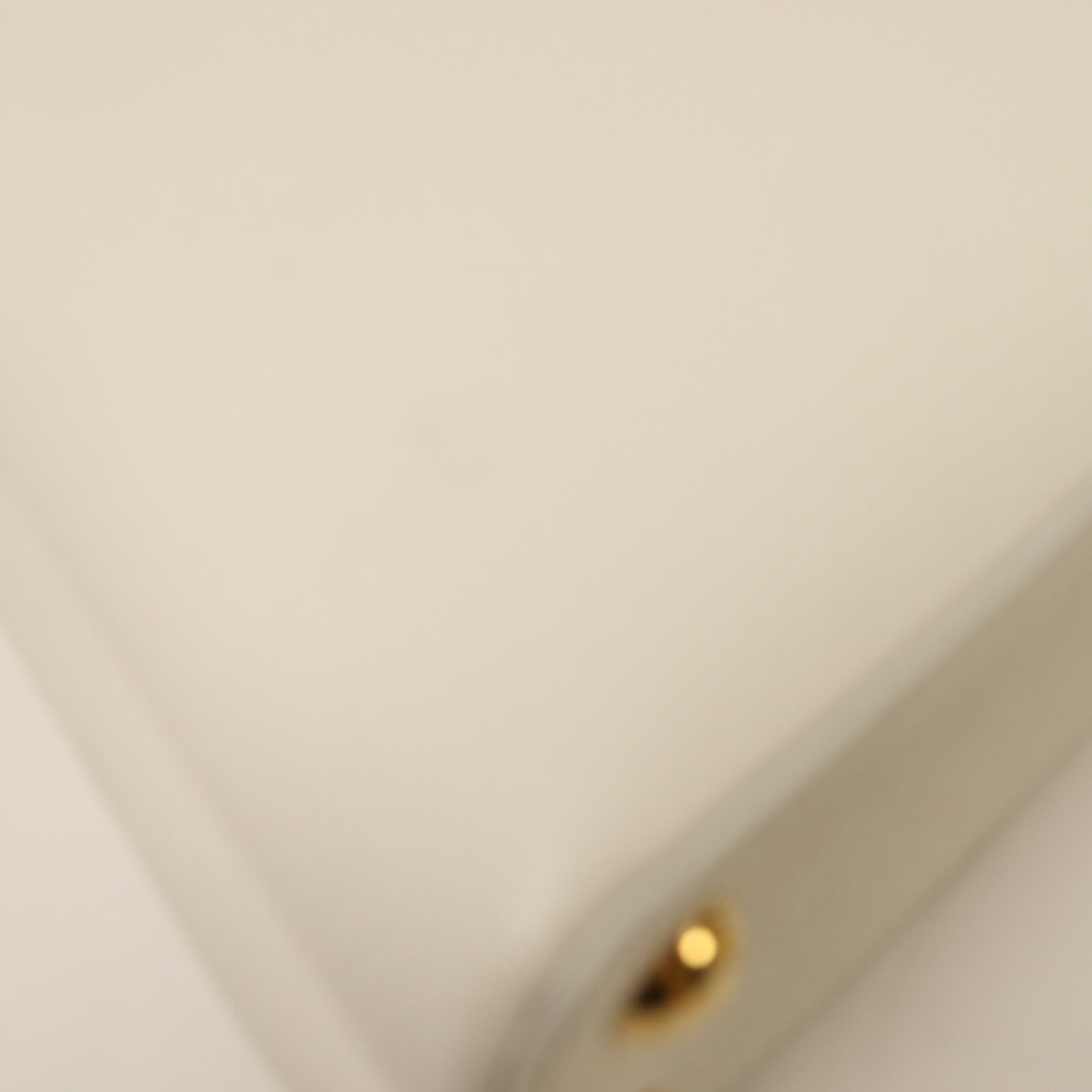 LOUIS VUITTON Taurillon Capucines BB金扣手挽肩背兩用袋