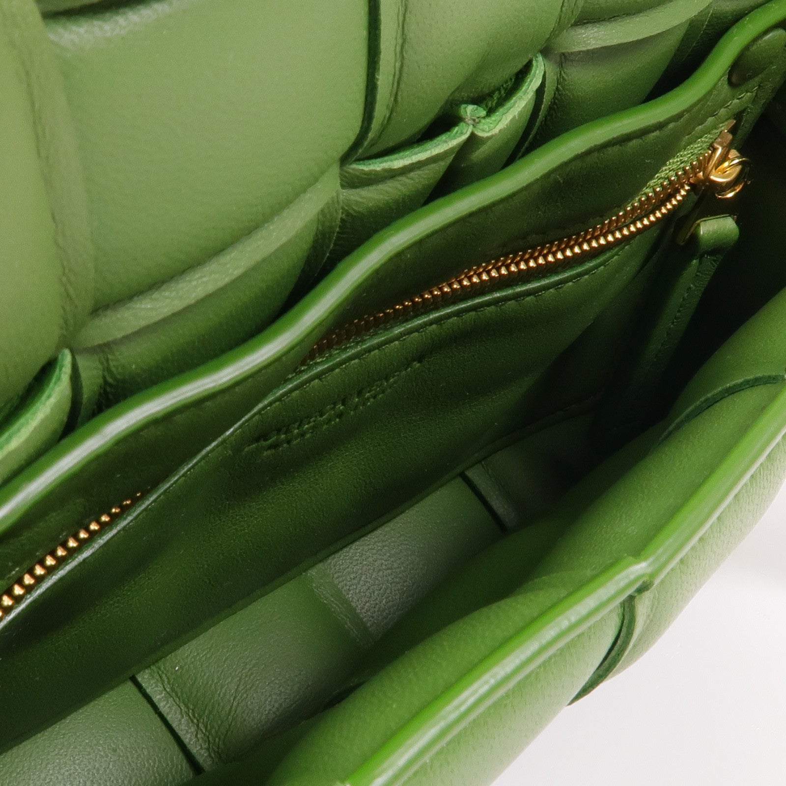 BOTTEGA VENETA 【激減優惠】羊皮皮革Padded Cassette Teen金扣肩背袋