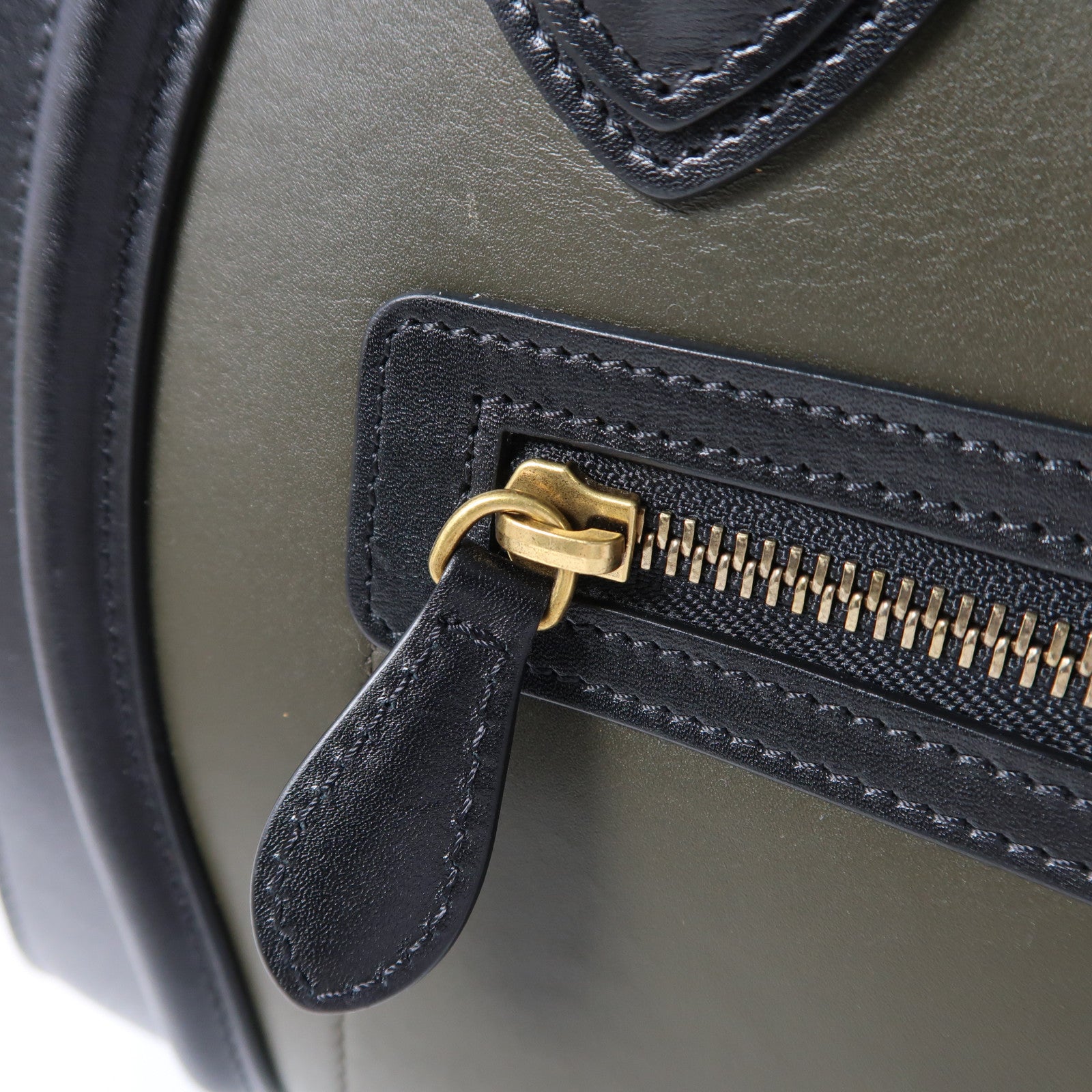 CELINE 牛皮皮革Micro Luggage金扣手挽袋