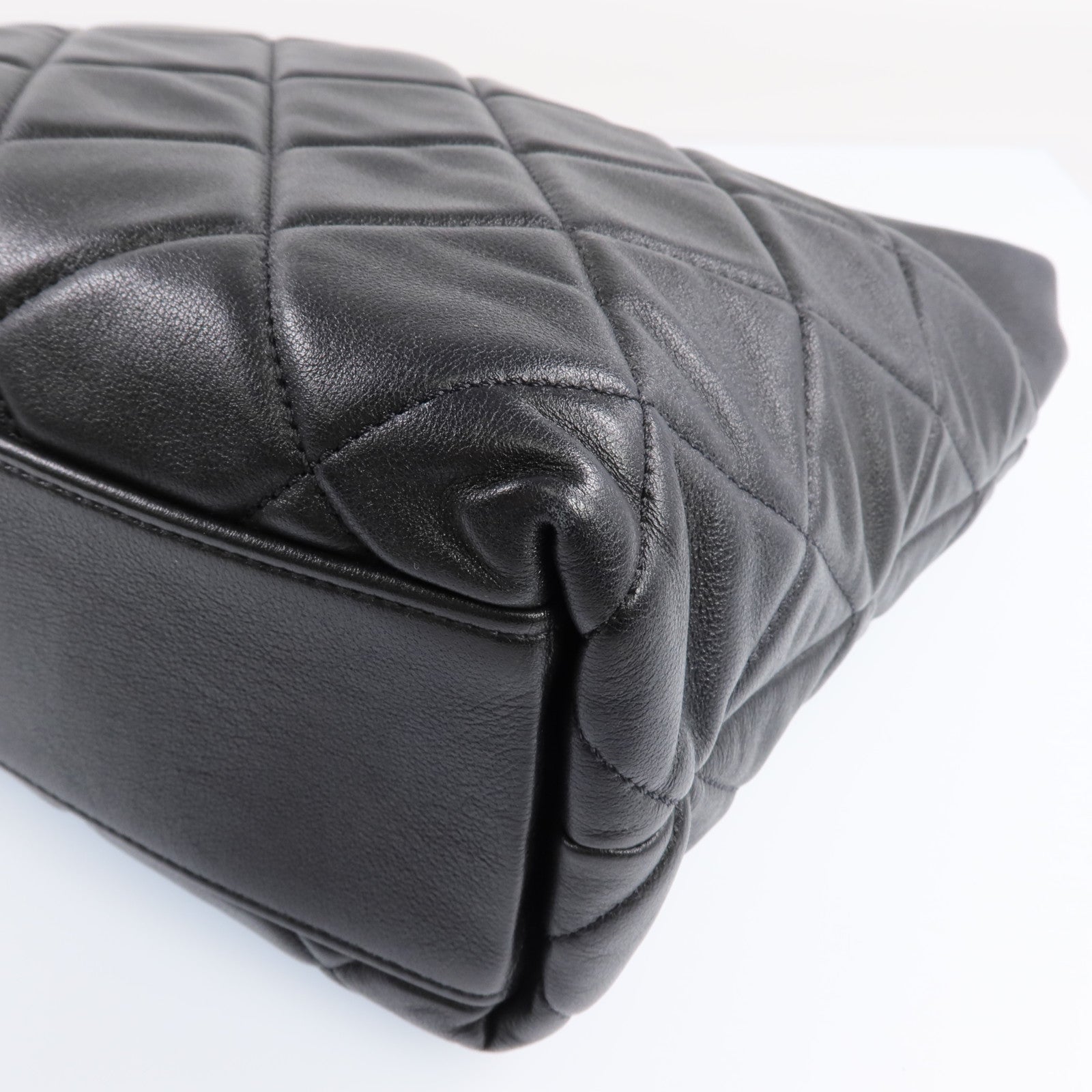 CHANEL 牛皮皮革Chain Shoulder Bag金扣鏈帶肩背袋