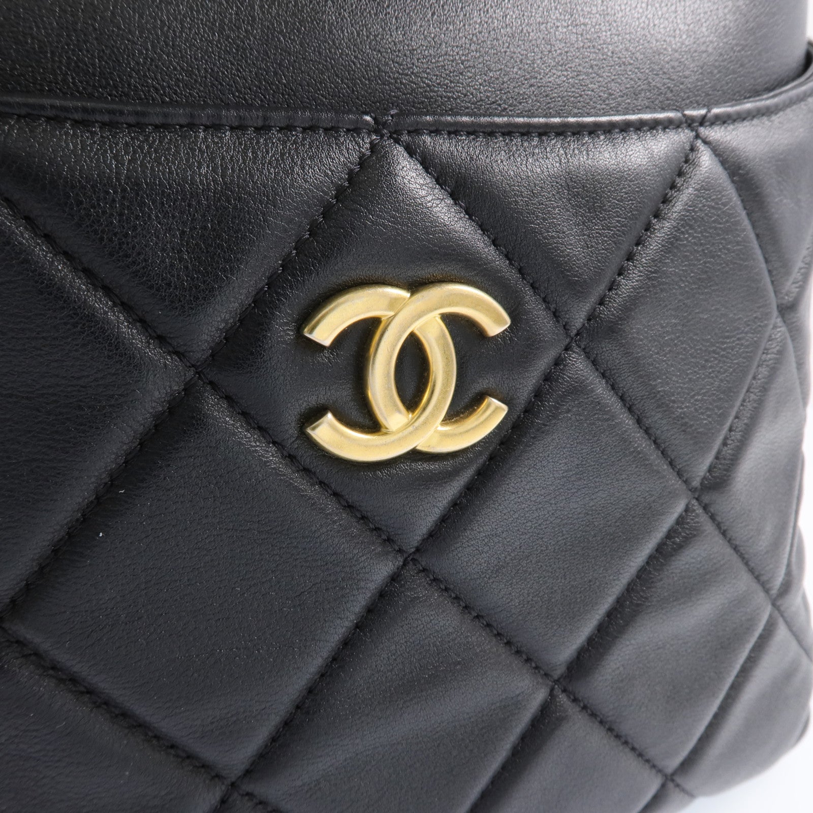 CHANEL 牛皮皮革Chain Shoulder Bag金扣鏈帶肩背袋