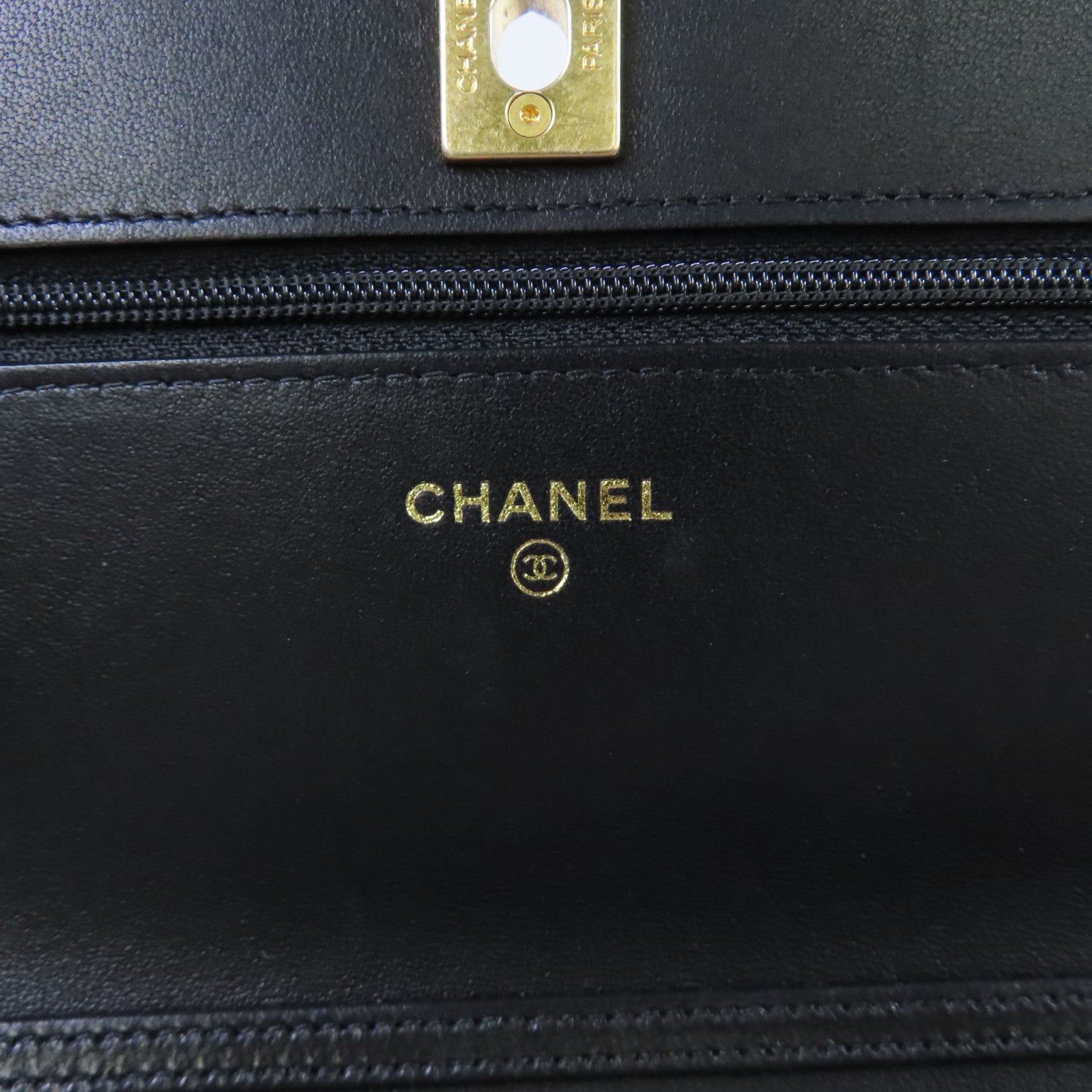 CHANEL 菱格羊皮皮革WOC Wallet On Chain Shoulder Bag金扣鏈帶肩背袋黑色